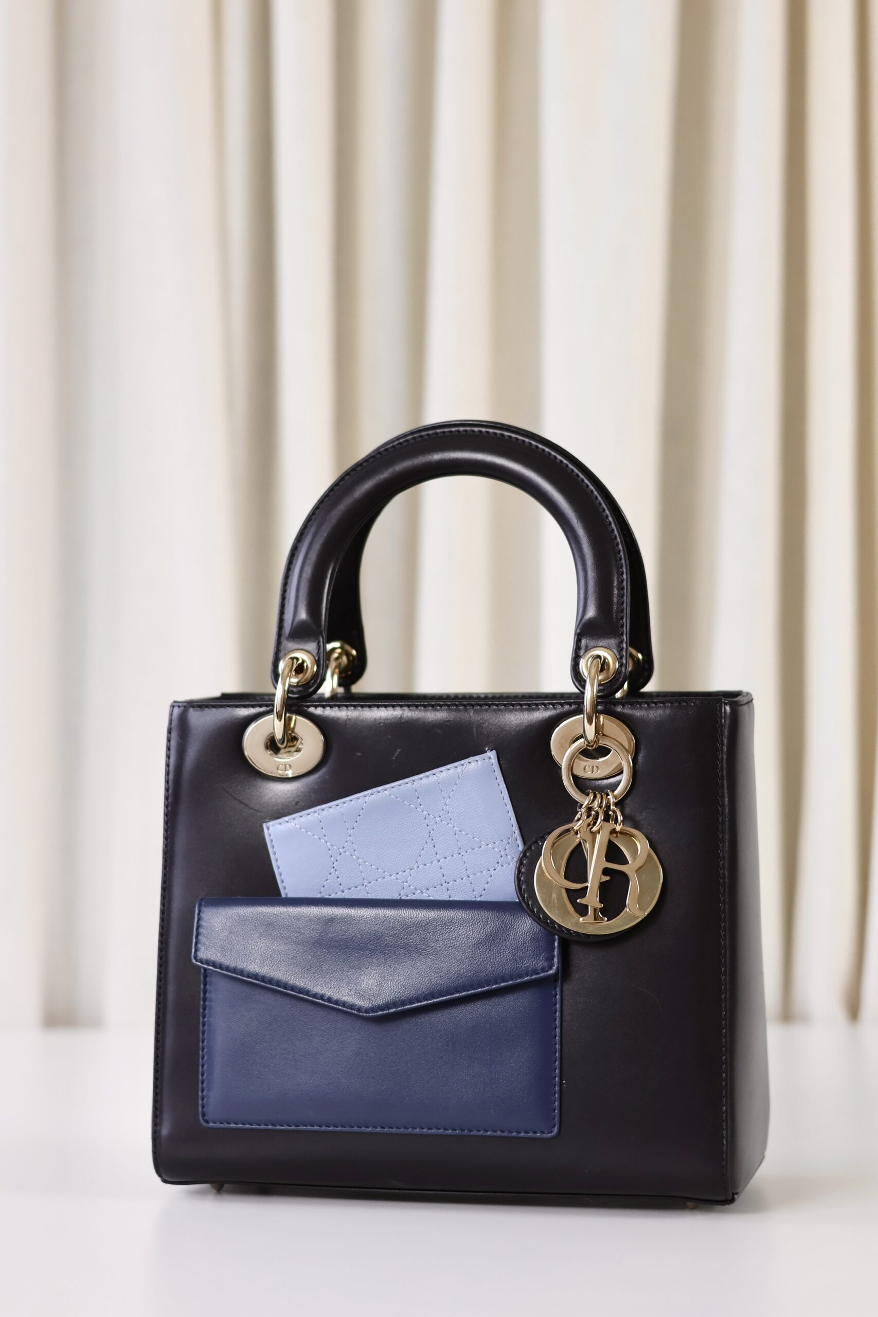 Limited edition Lady Dior medium - Image 2