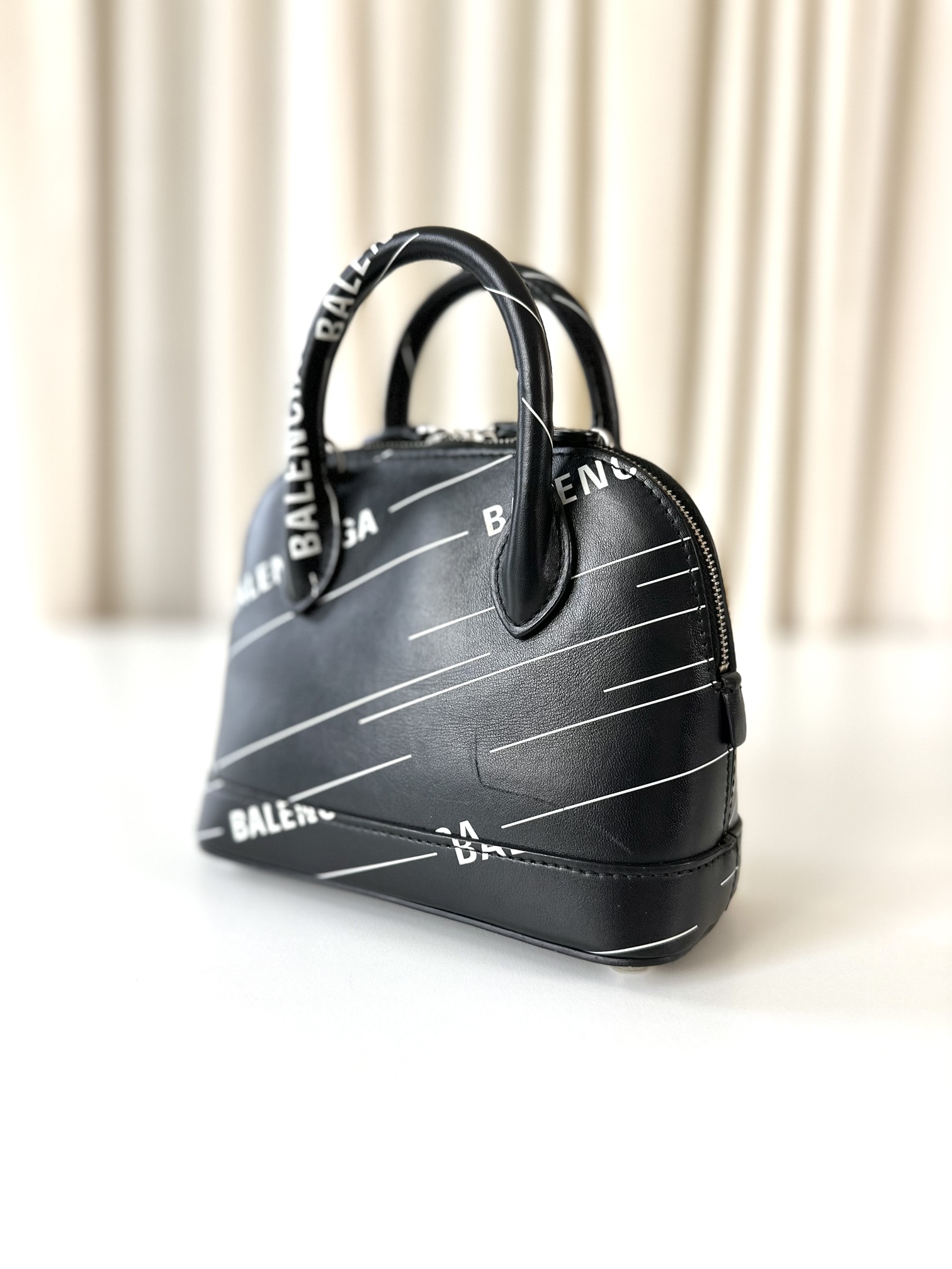 Balenciaga handbag small - Image 12