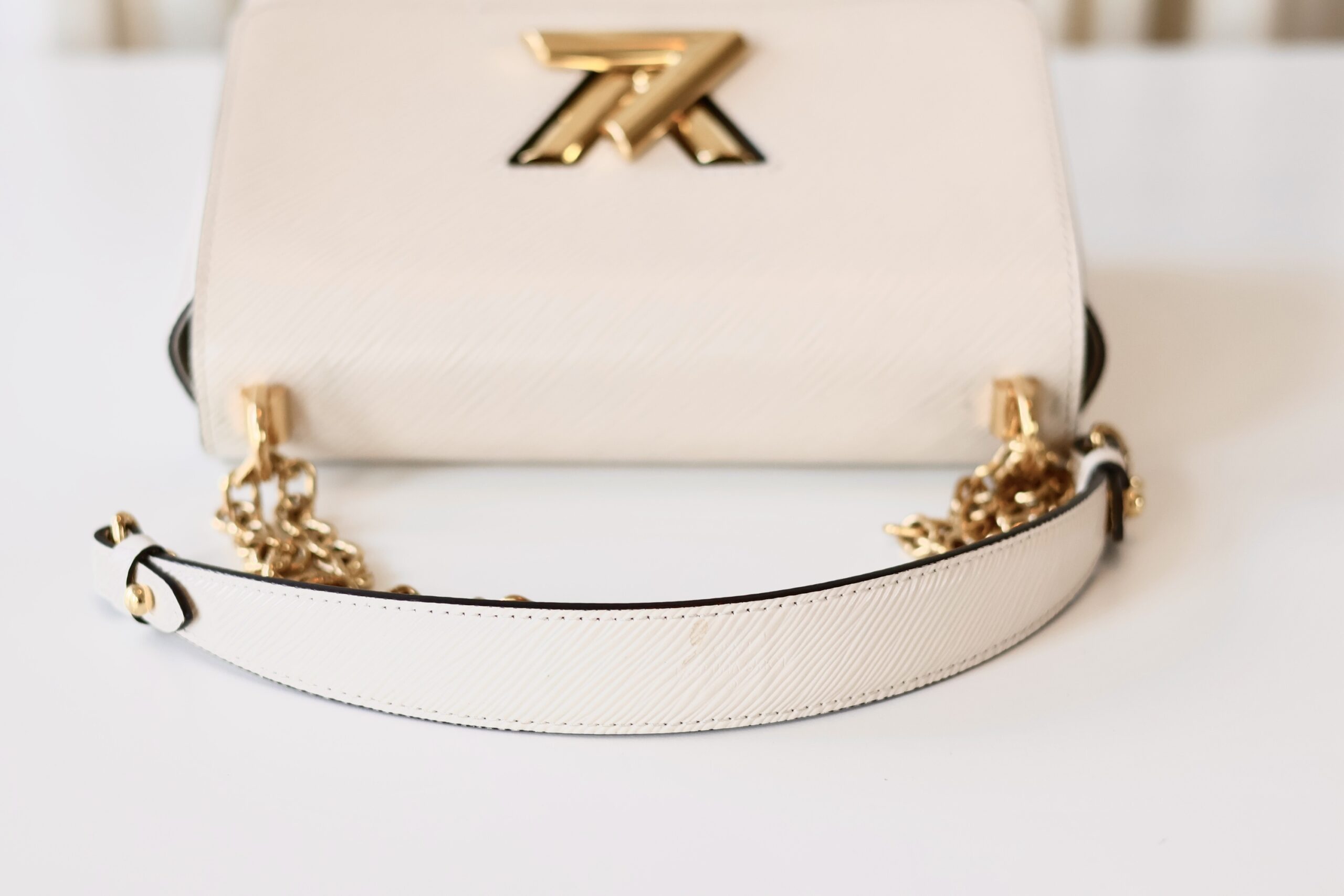 Louis Vuitton Twist MM - Image 6