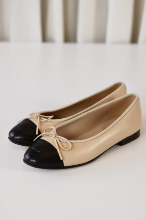 Chanel ballerina beige