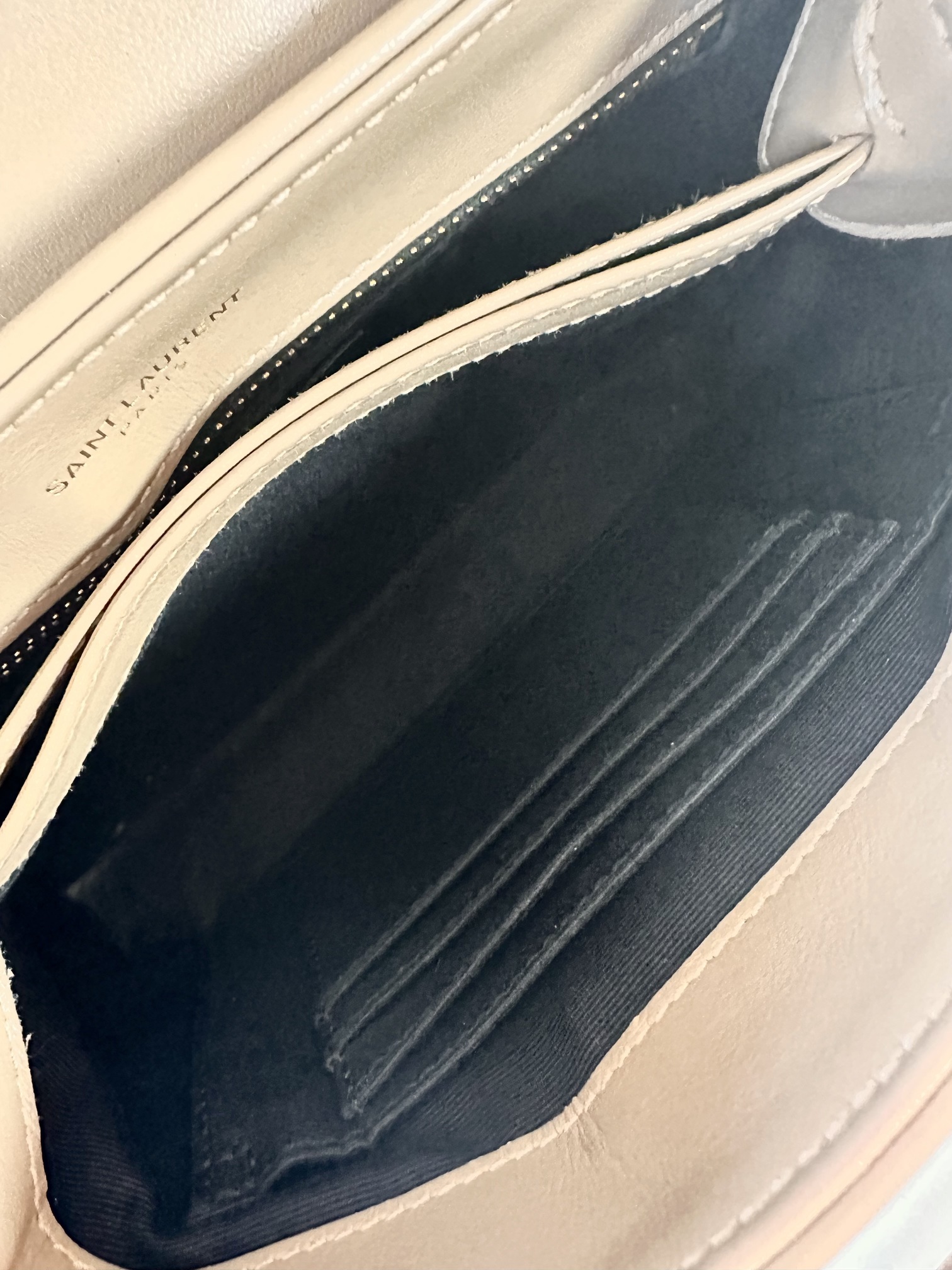 Saint Laurent Loulou toy beige - Image 12