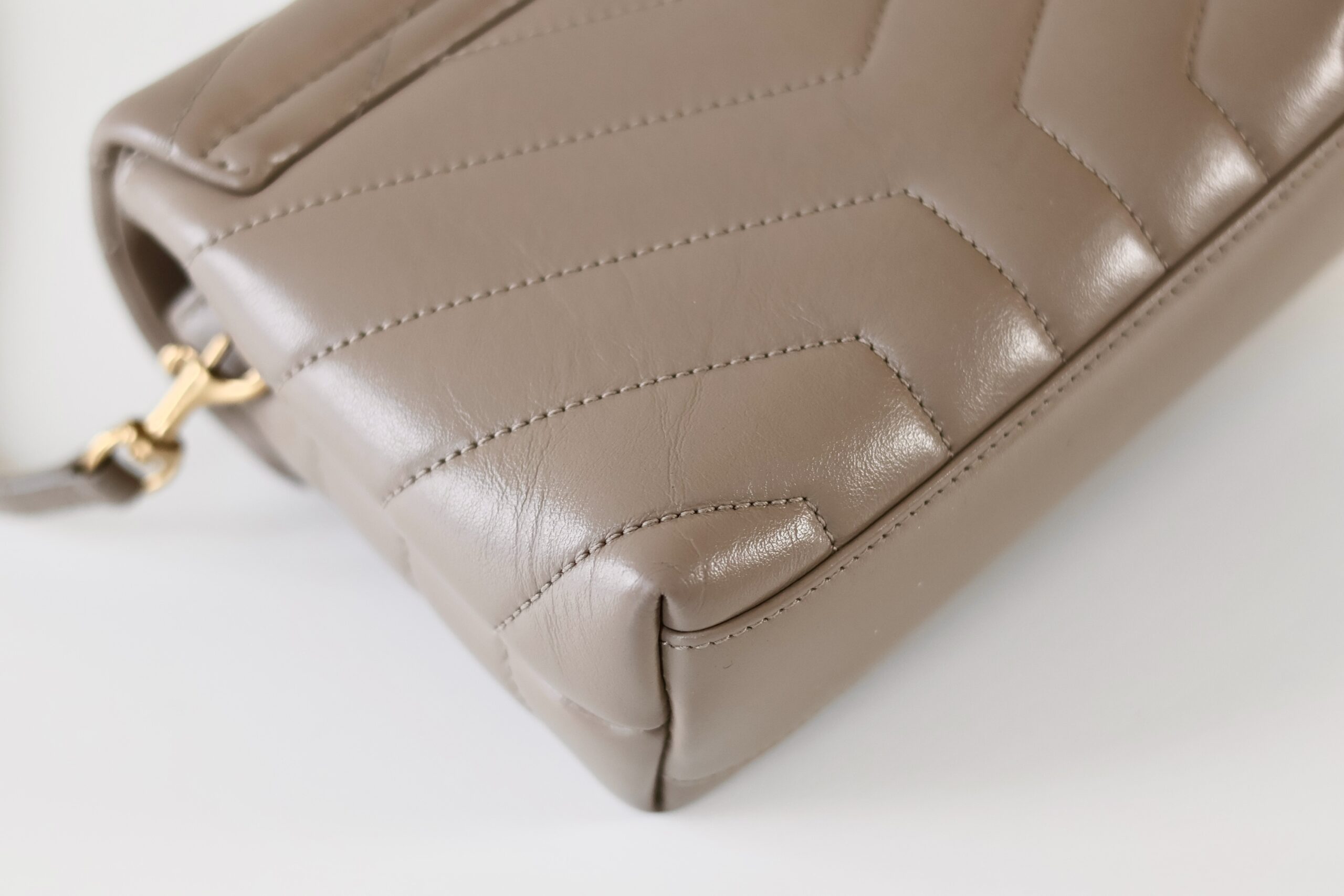 Saint Laurent Loulou toy beige - Image 10