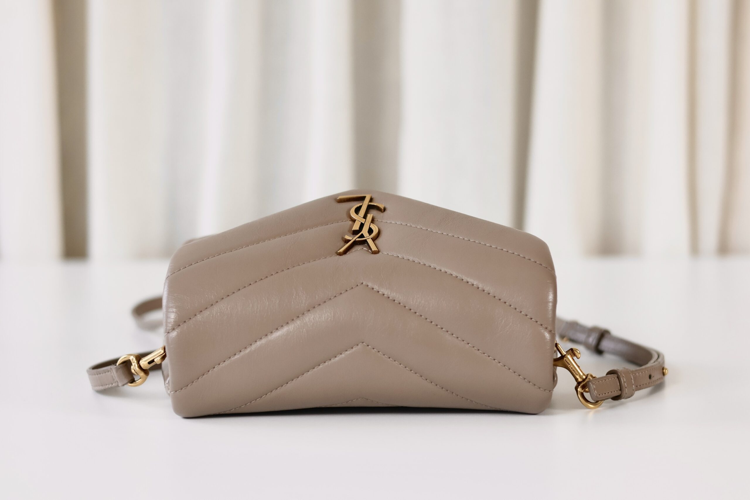 Saint Laurent Loulou toy beige - Image 5