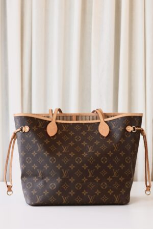 Louis Vuitton Neverfull MM monogram