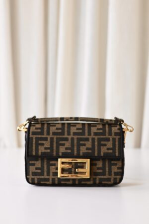 Fendi mini Baquette zucca