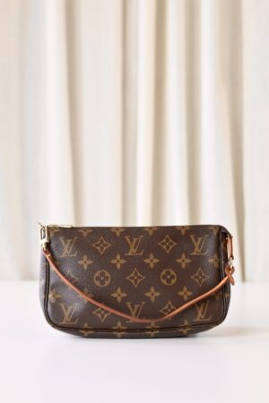 Louis Vuitton Pochette accessoires monogram