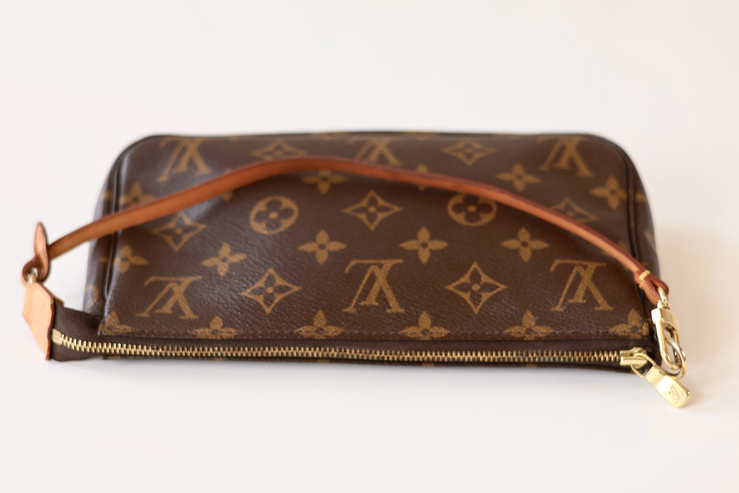 Louis Vuitton Pochette accessoires monogram - Image 4