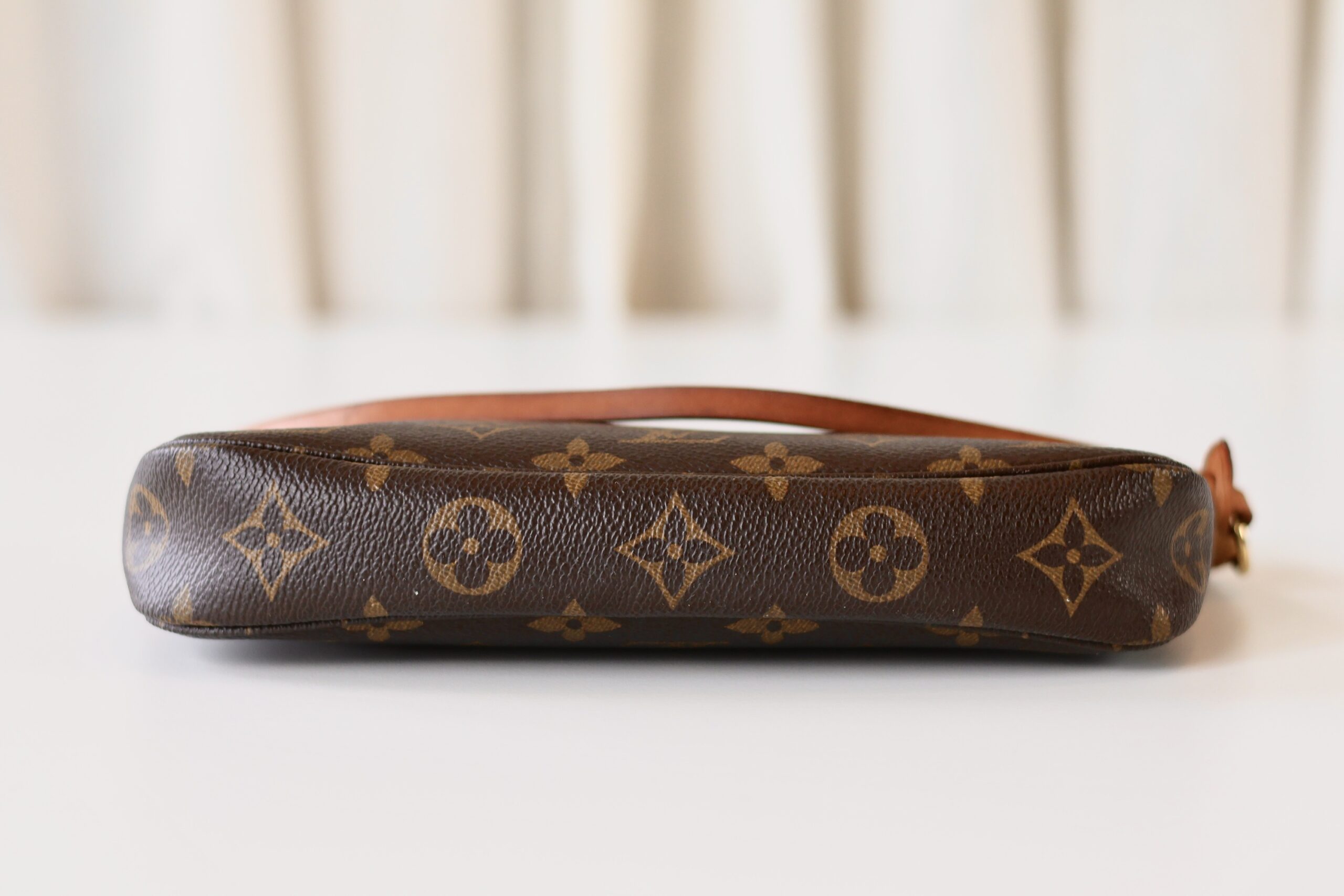 Louis Vuitton Pochette accessoires monogram - Image 5