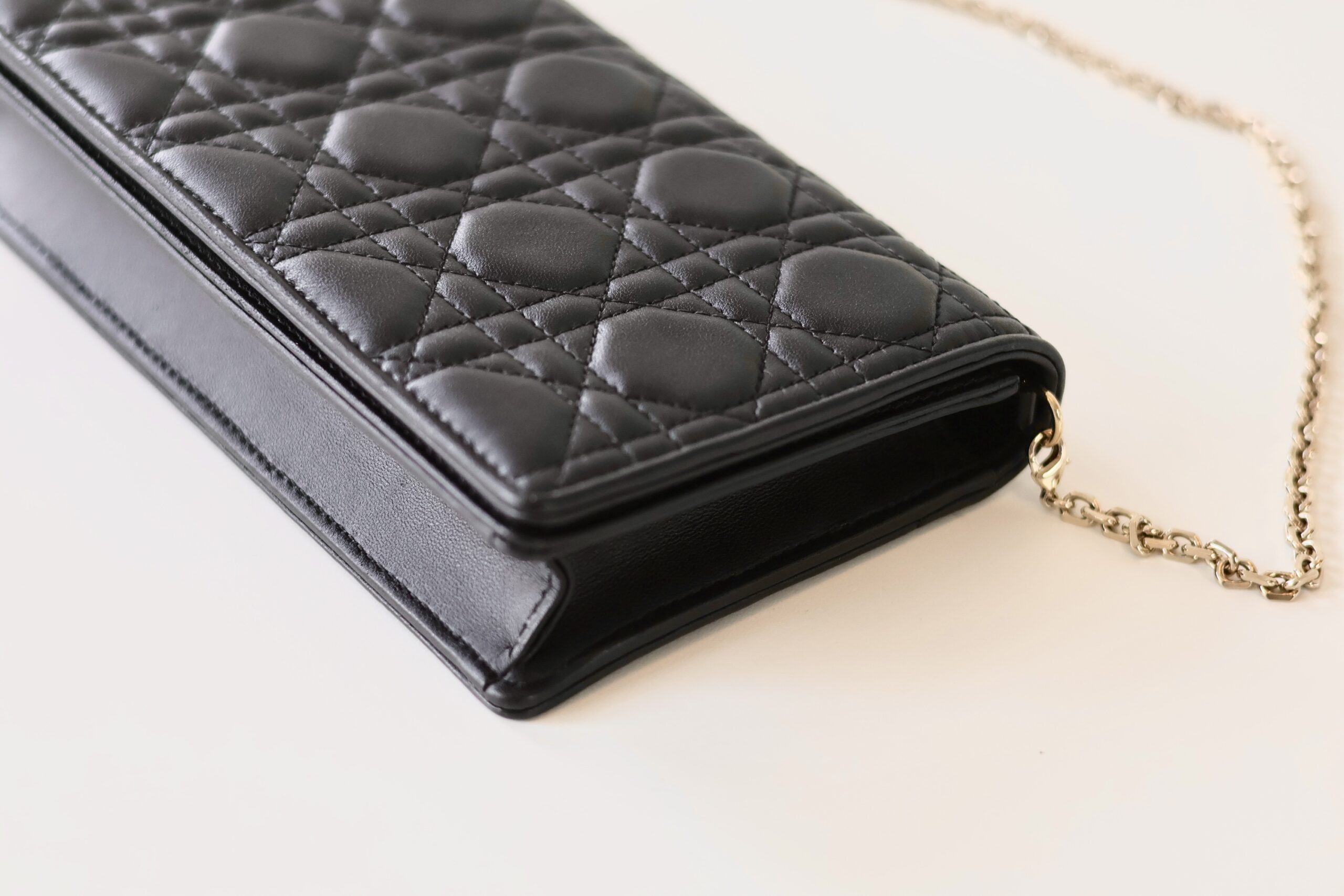 Lady Dior wallet on chain - Image 12