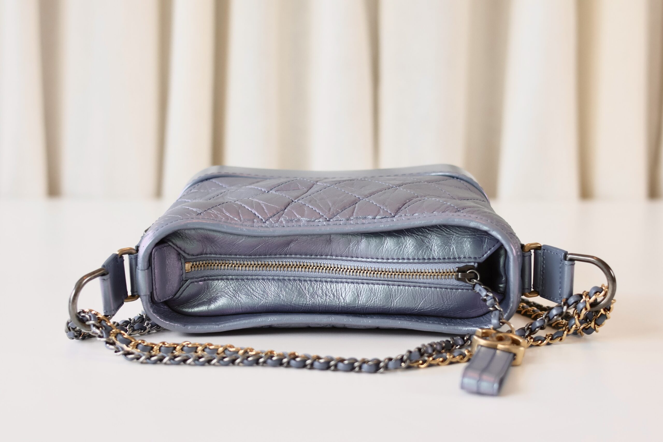 Chanel metallic blue Gabrielle small - Image 8