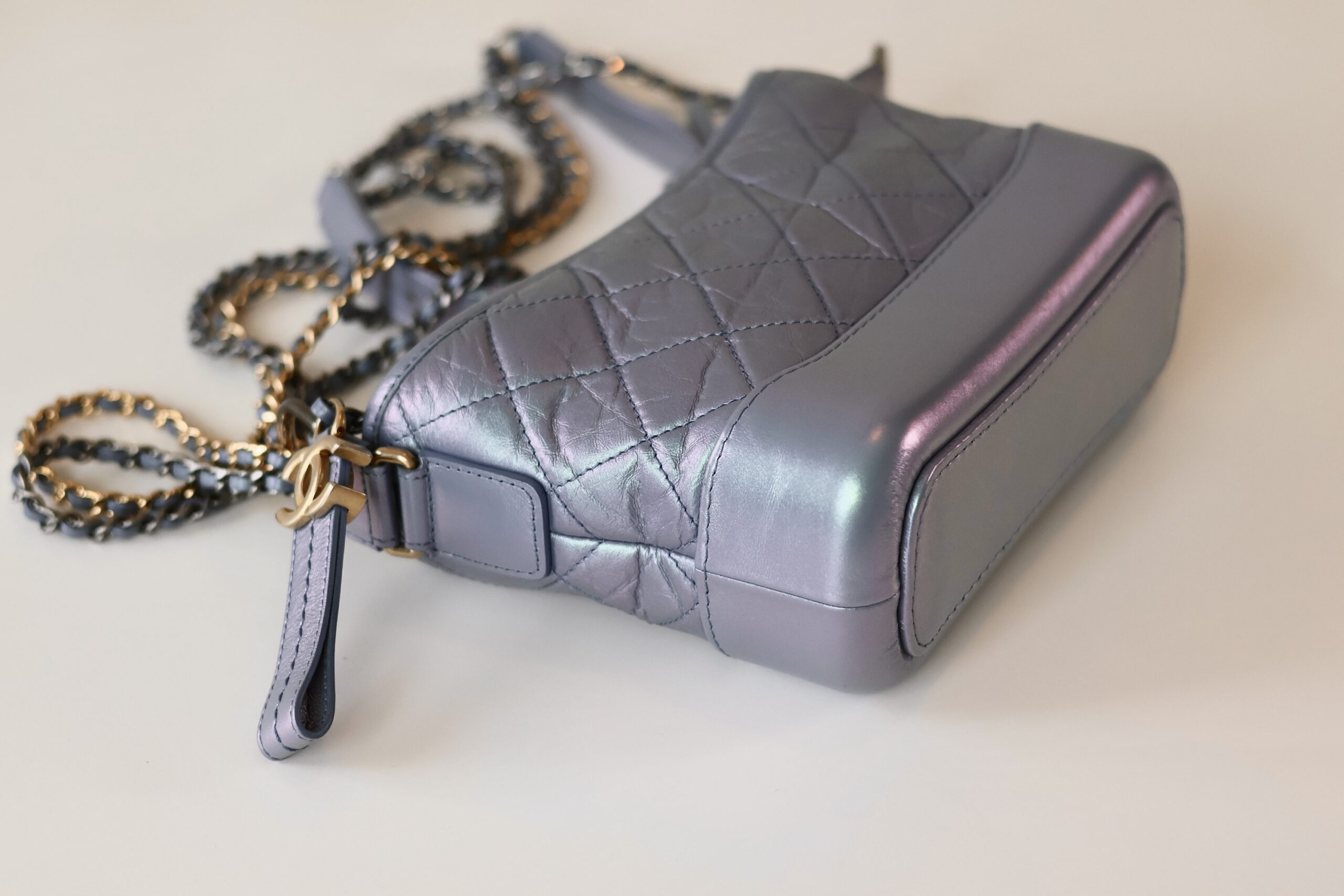 Chanel metallic blue Gabrielle small - Image 10