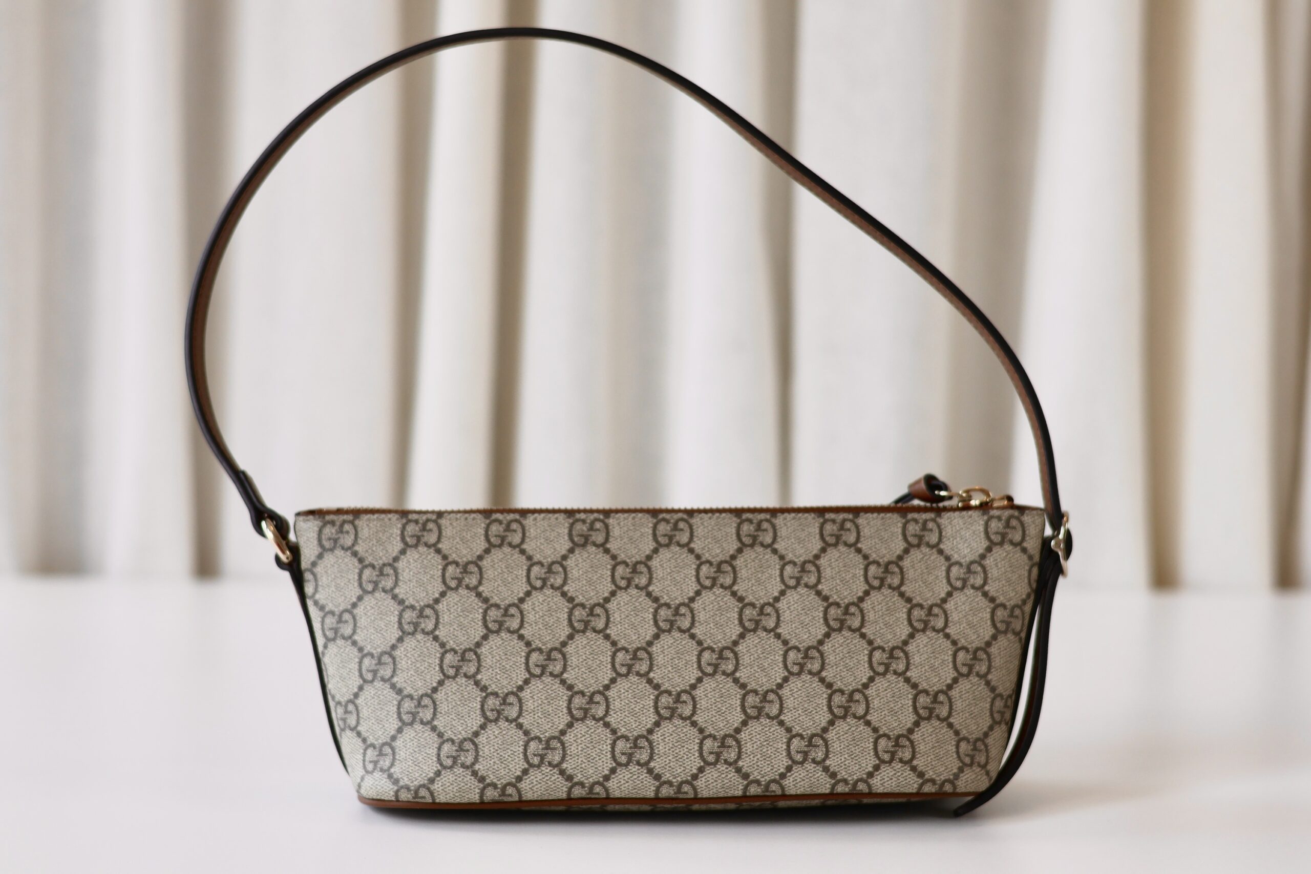 Gucci monogram shoulder bag - Image 5