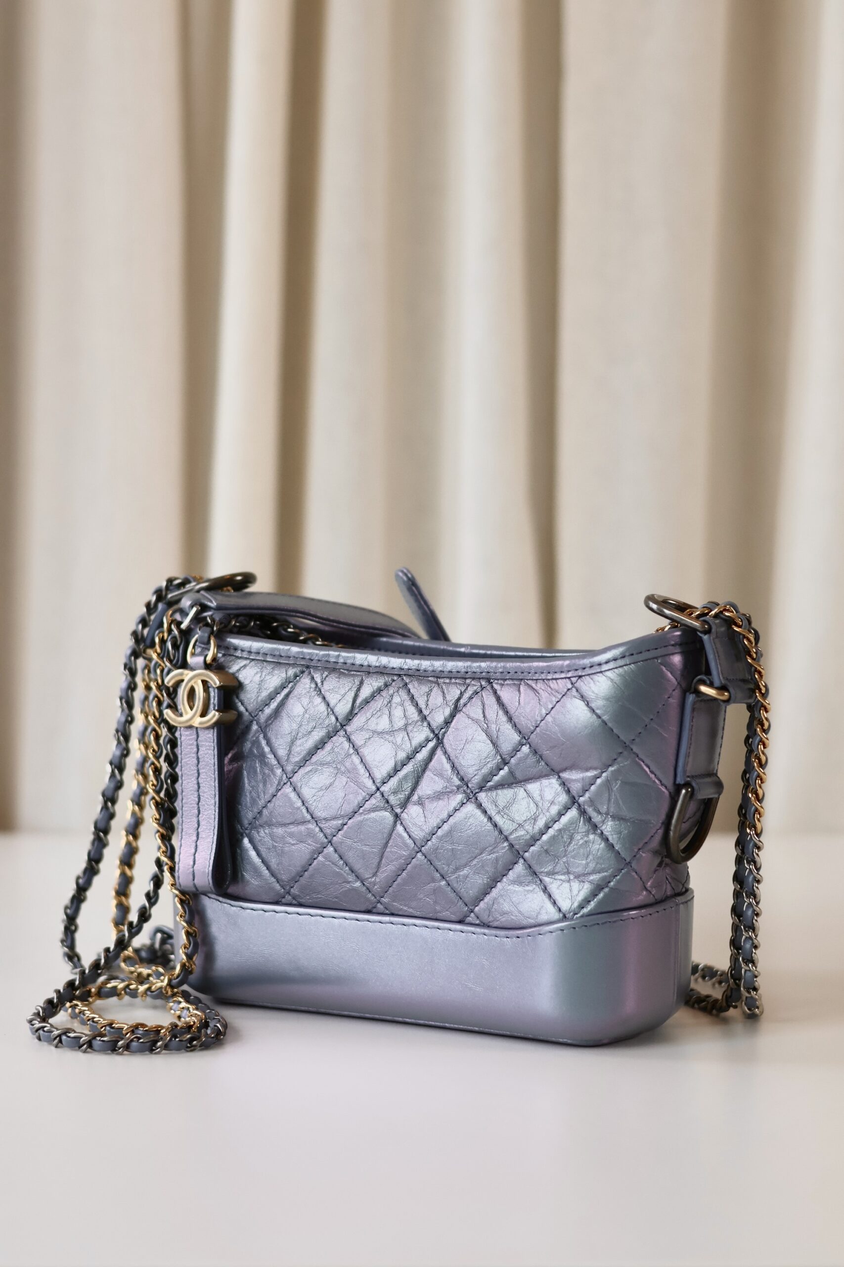 Chanel metallic blue Gabrielle small - Image 2