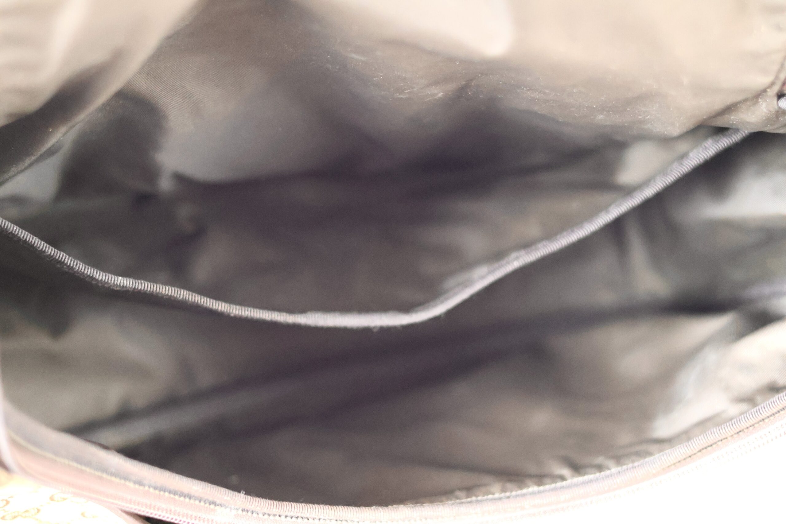 Gucci diaper bag - Image 17