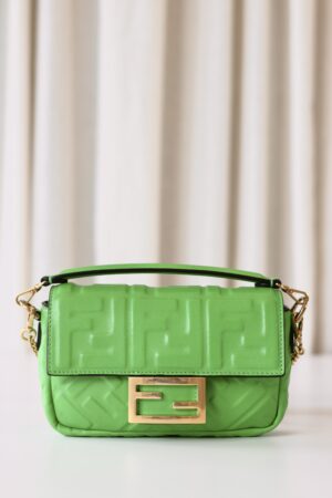 Fendi baquette mini green