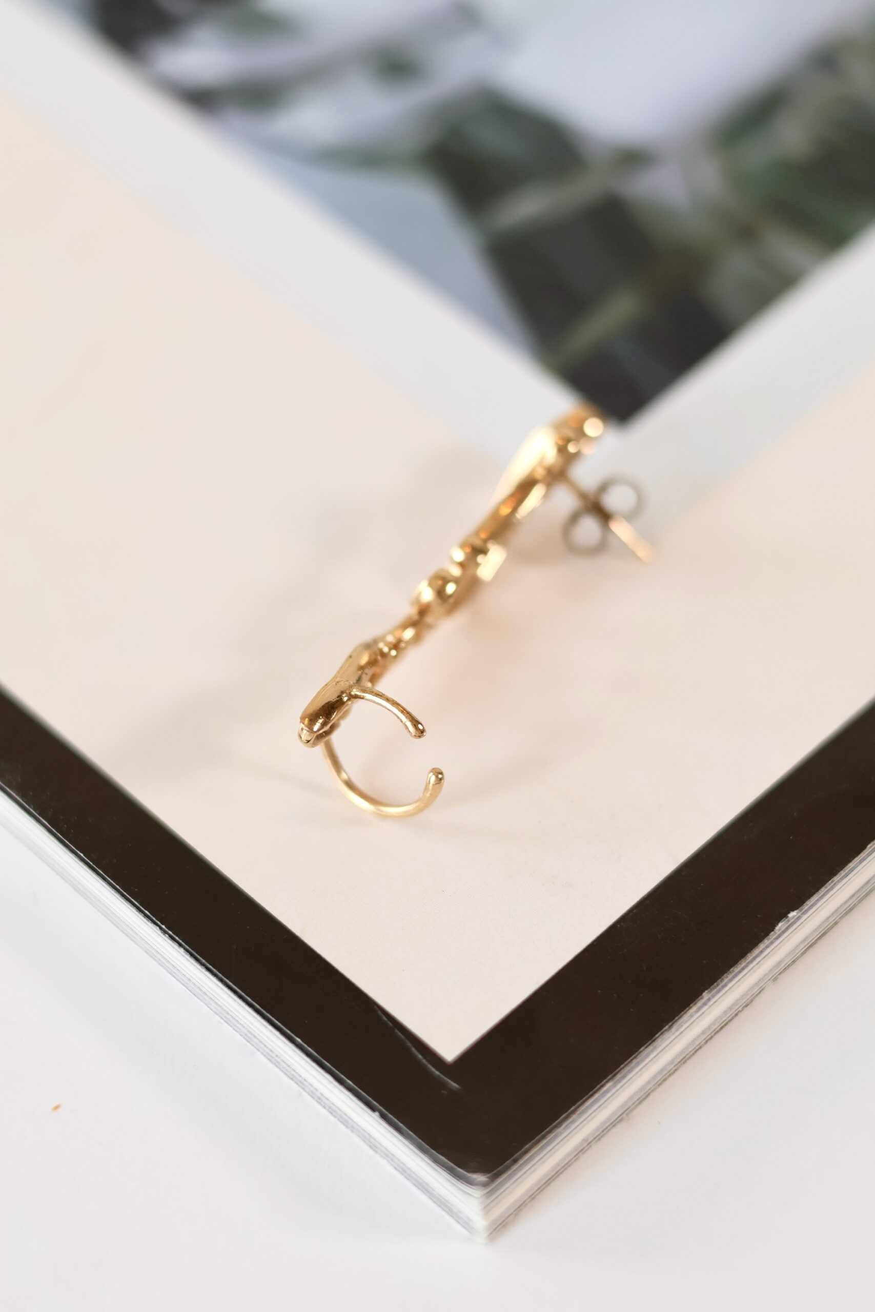 Louis Vuitton earring - Image 4