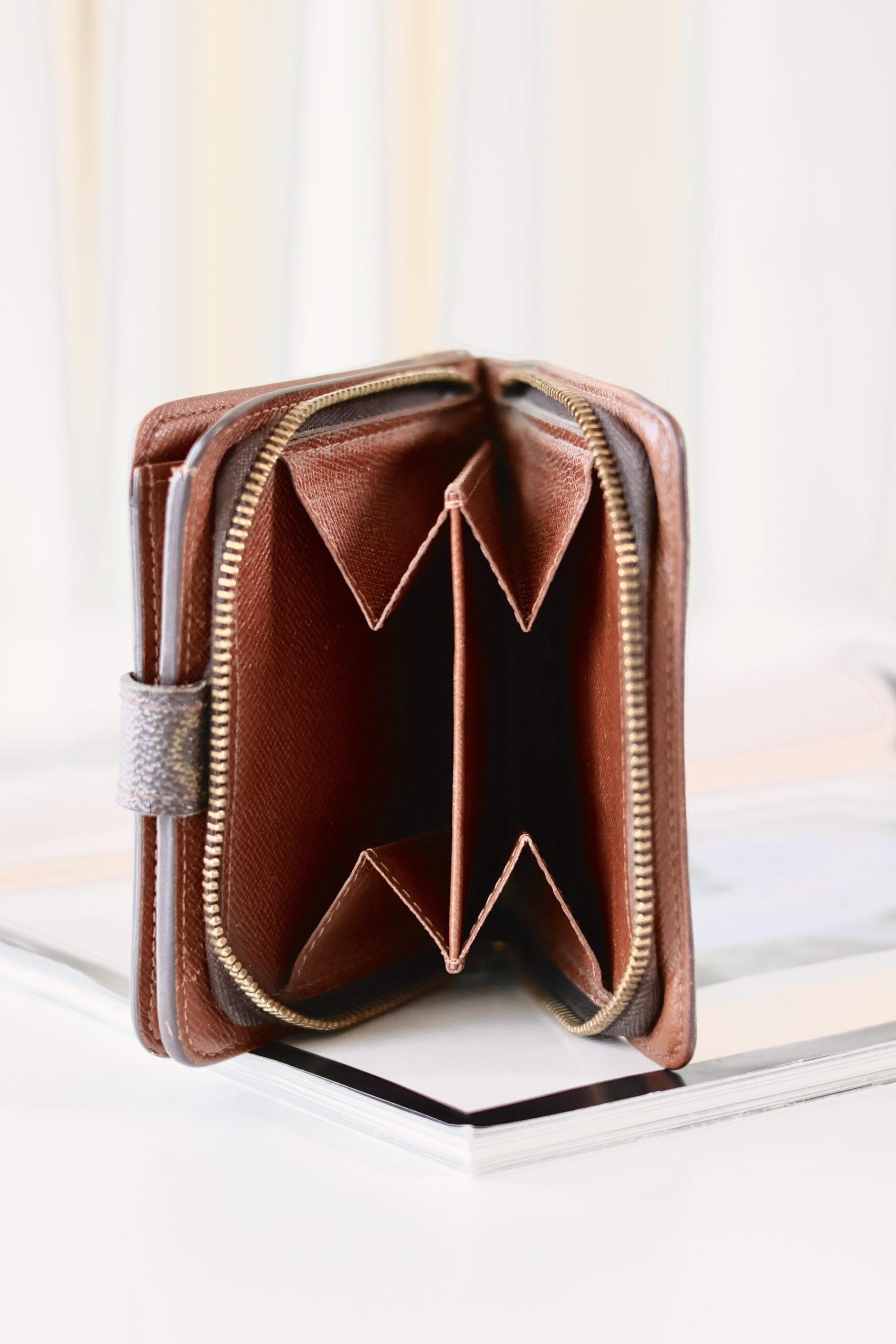 Louis Vuitton compact wallet monogram - Image 9