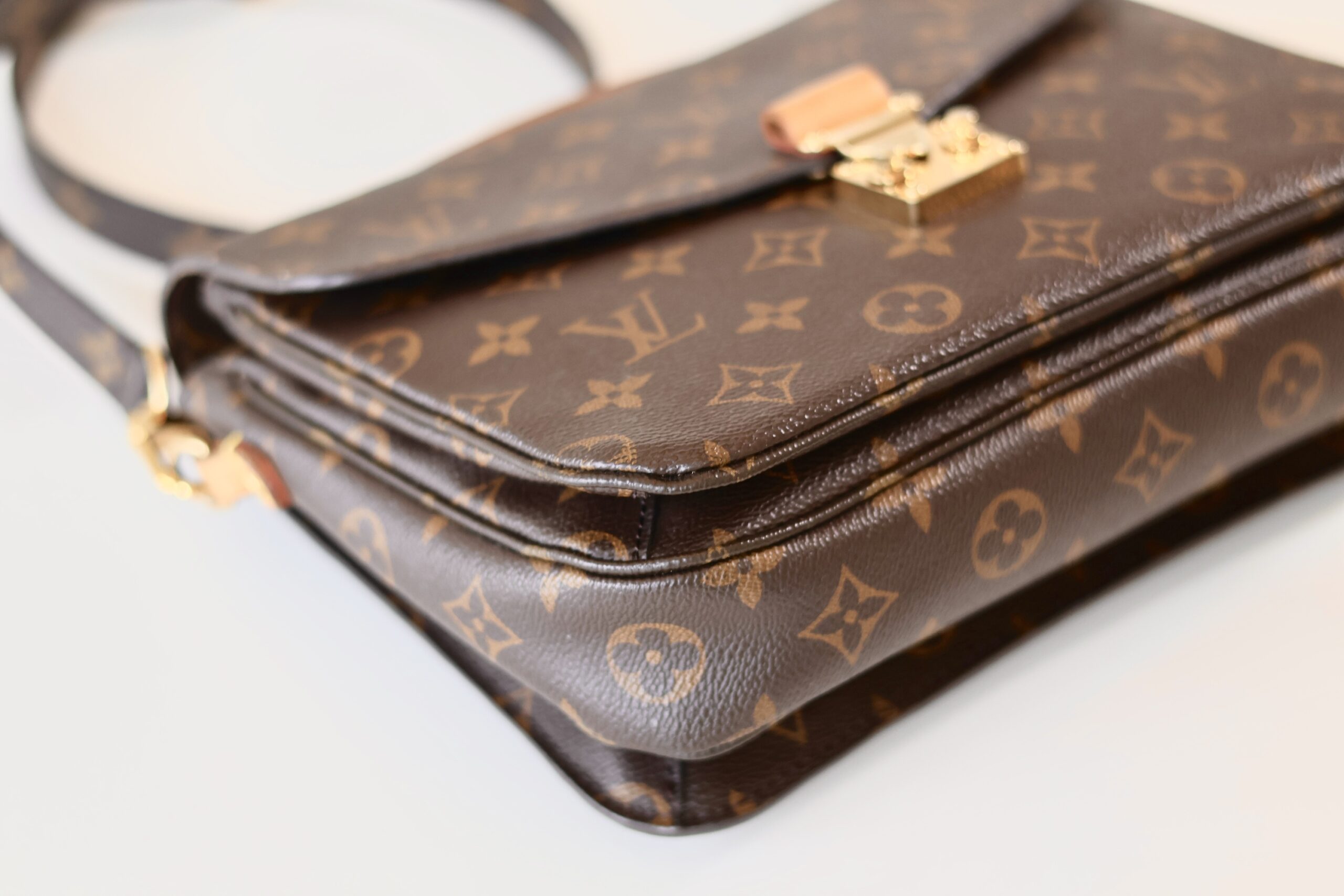 Louis Vuitton Pochette Metis monogram - Image 7