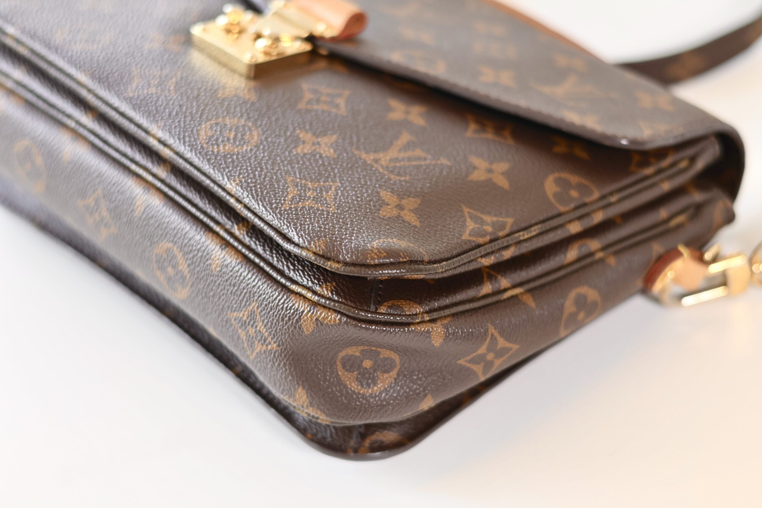 Louis Vuitton Pochette Metis monogram - Image 8