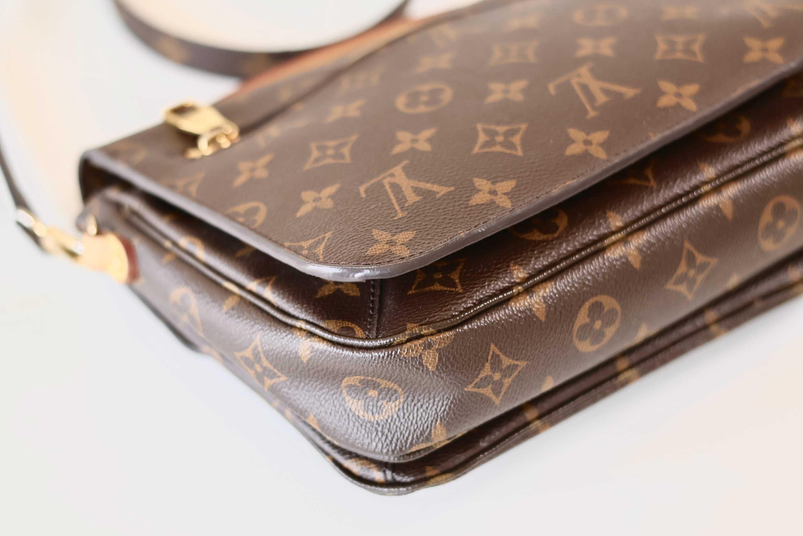 Louis Vuitton Pochette Metis monogram - Image 9