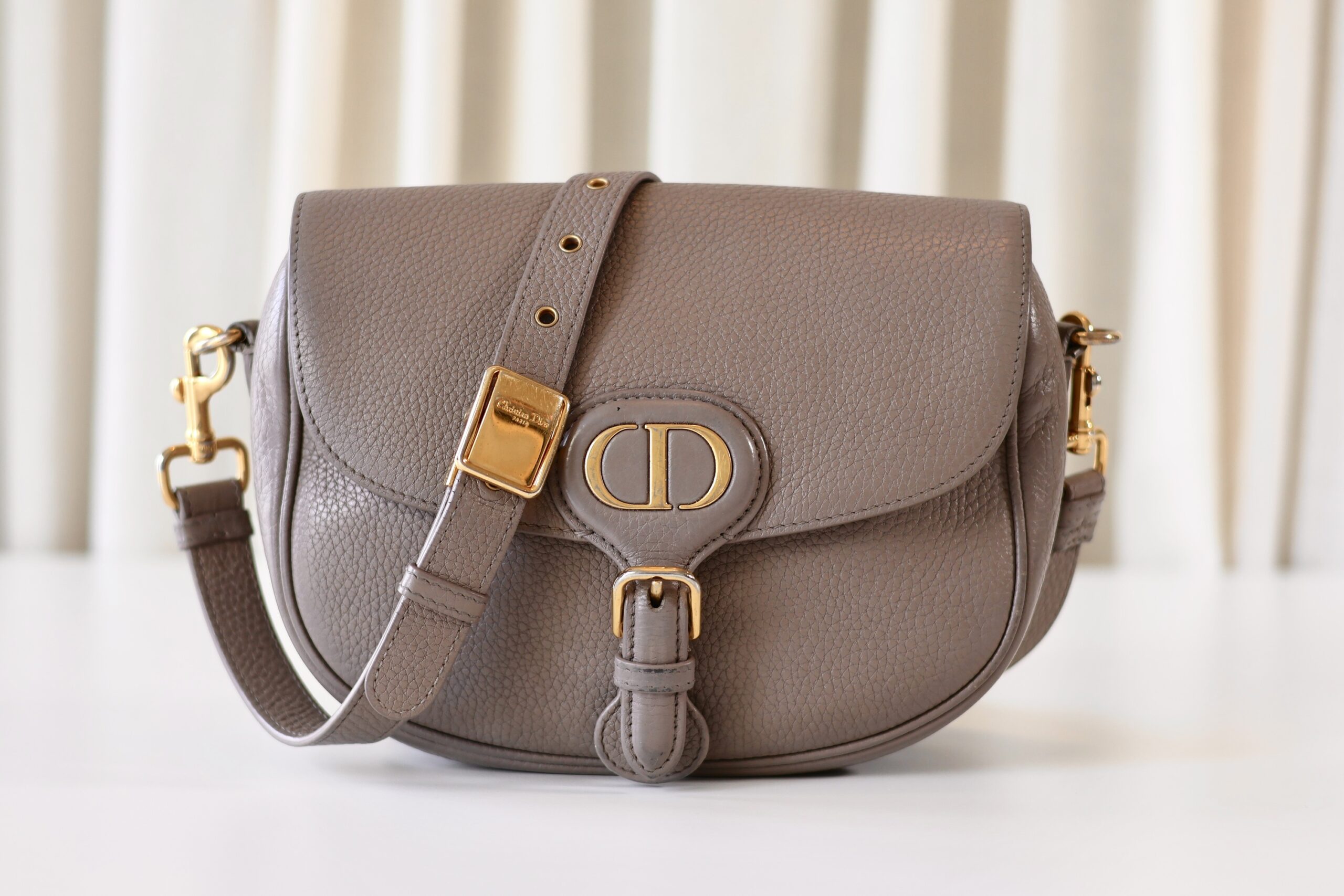 Dior Bobby small etoupe - Image 3