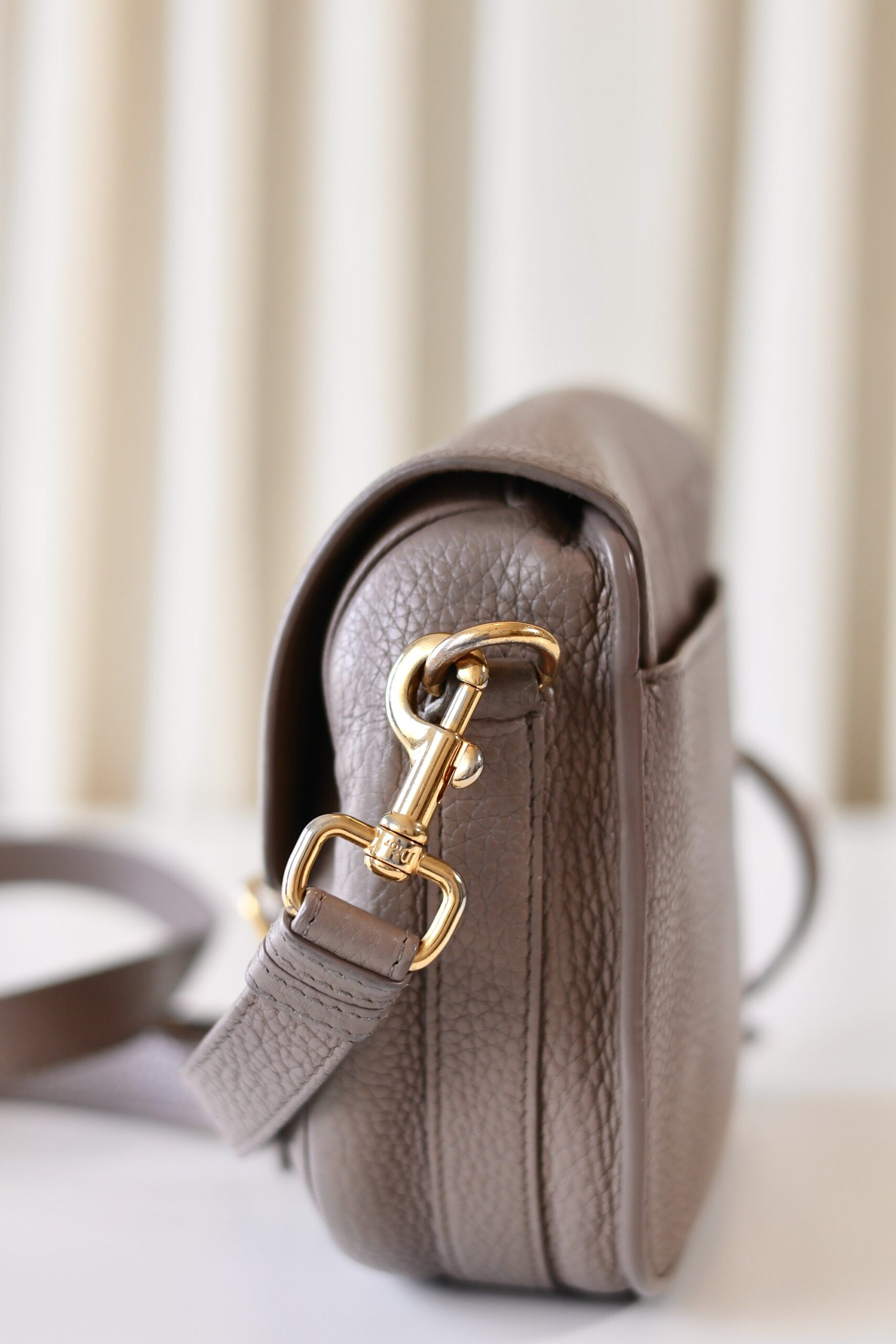 Dior Bobby small etoupe - Image 11