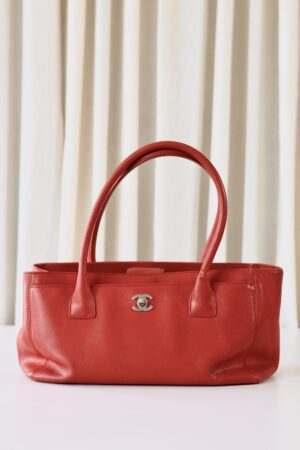 Chanel executive tote bag small