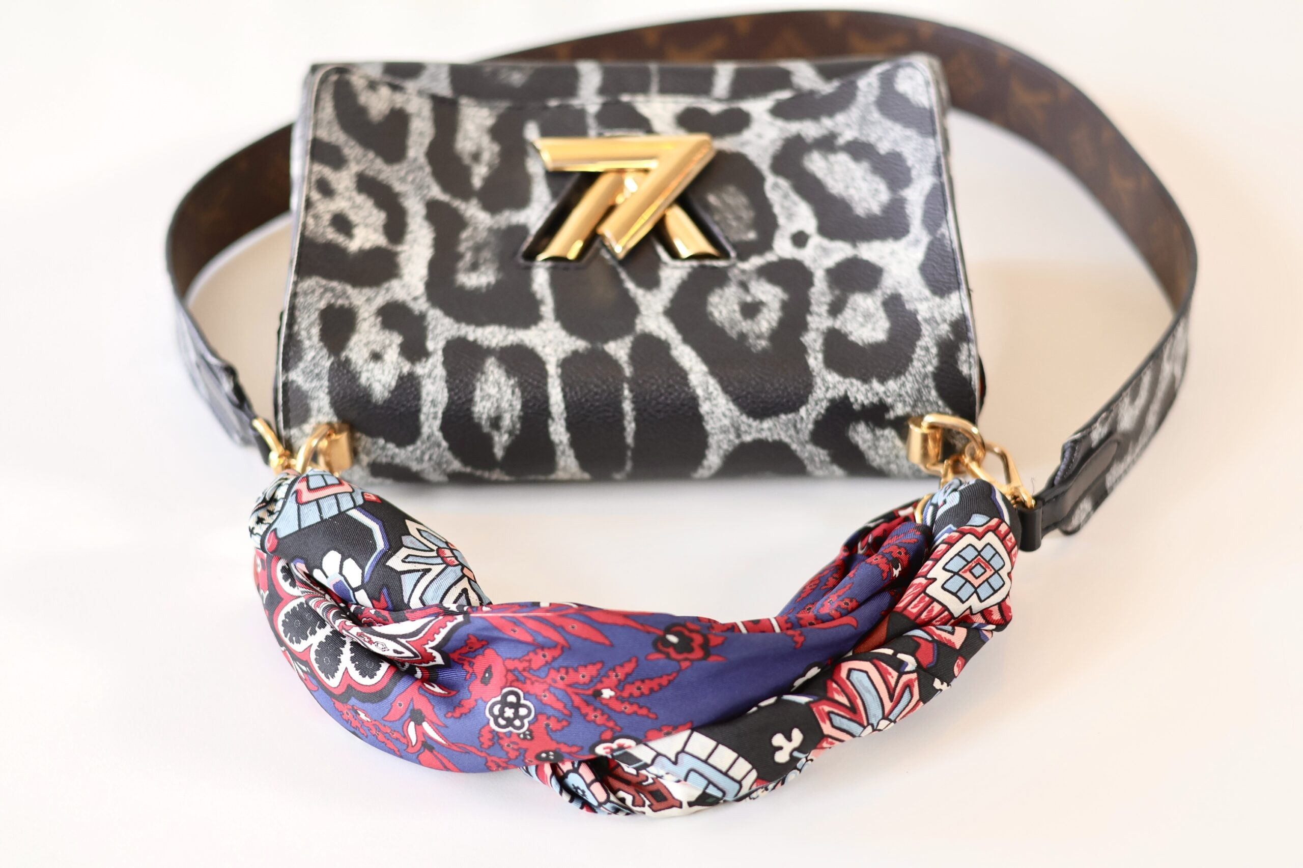 Louis Vuitton Twist leopard - Image 7