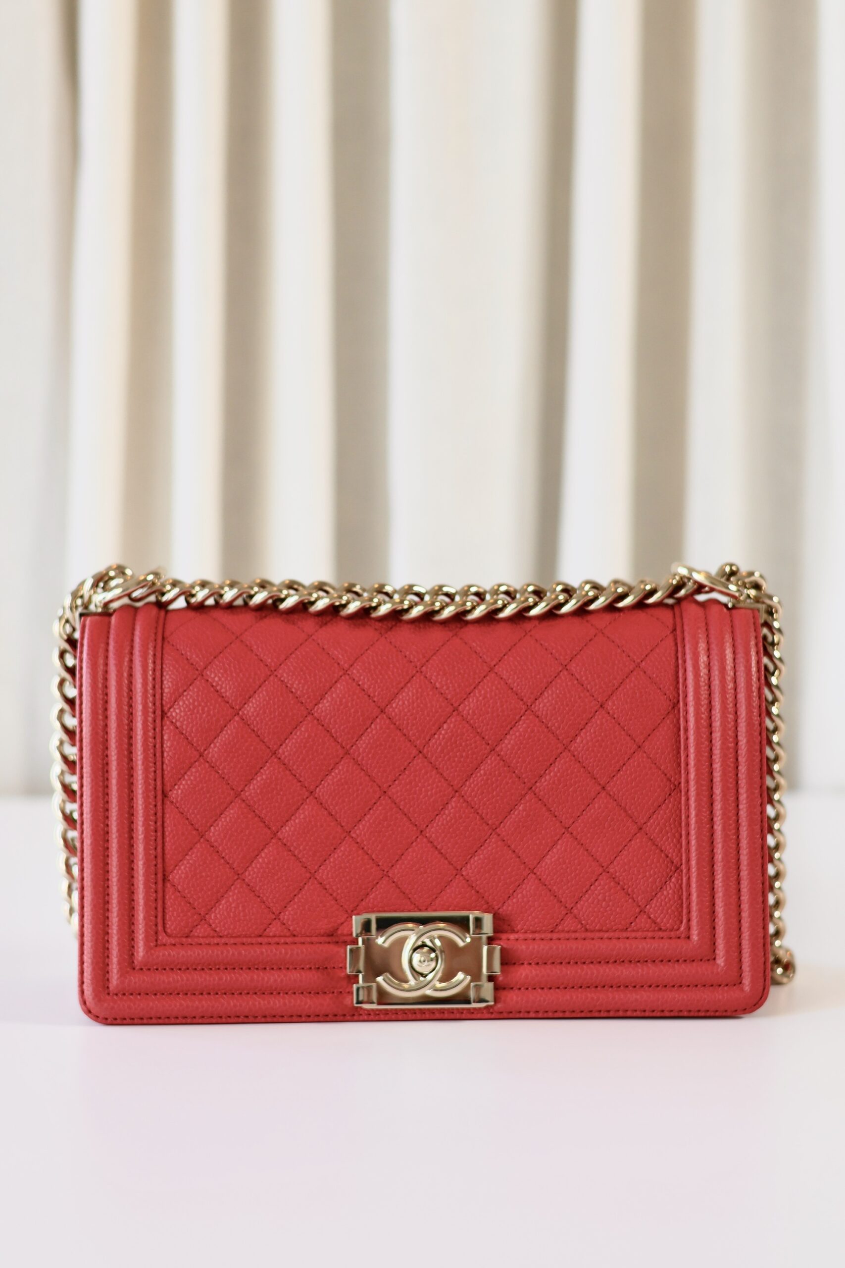 Chanel boy bag medium coral
