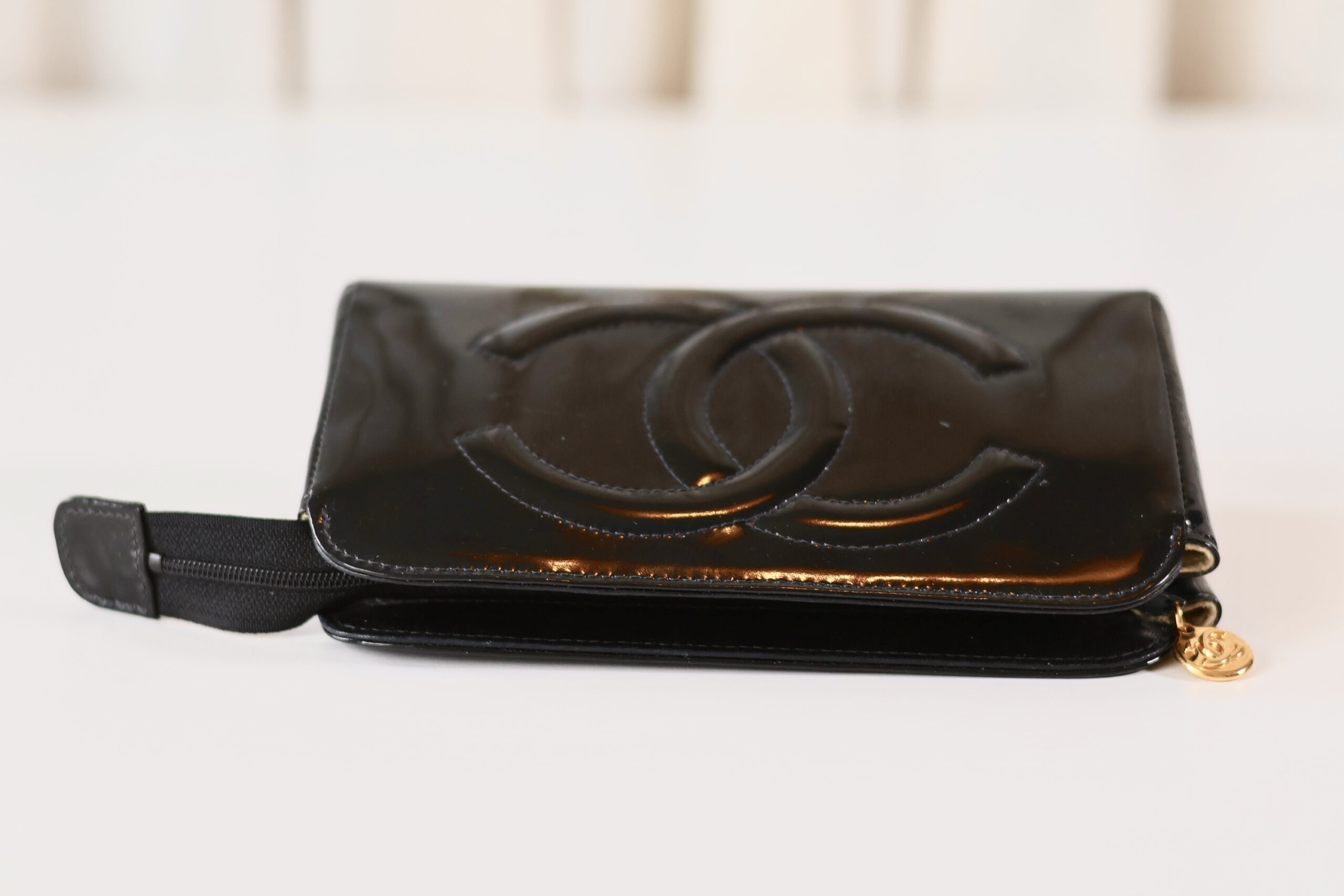 Chanel black patent pouch - Image 4