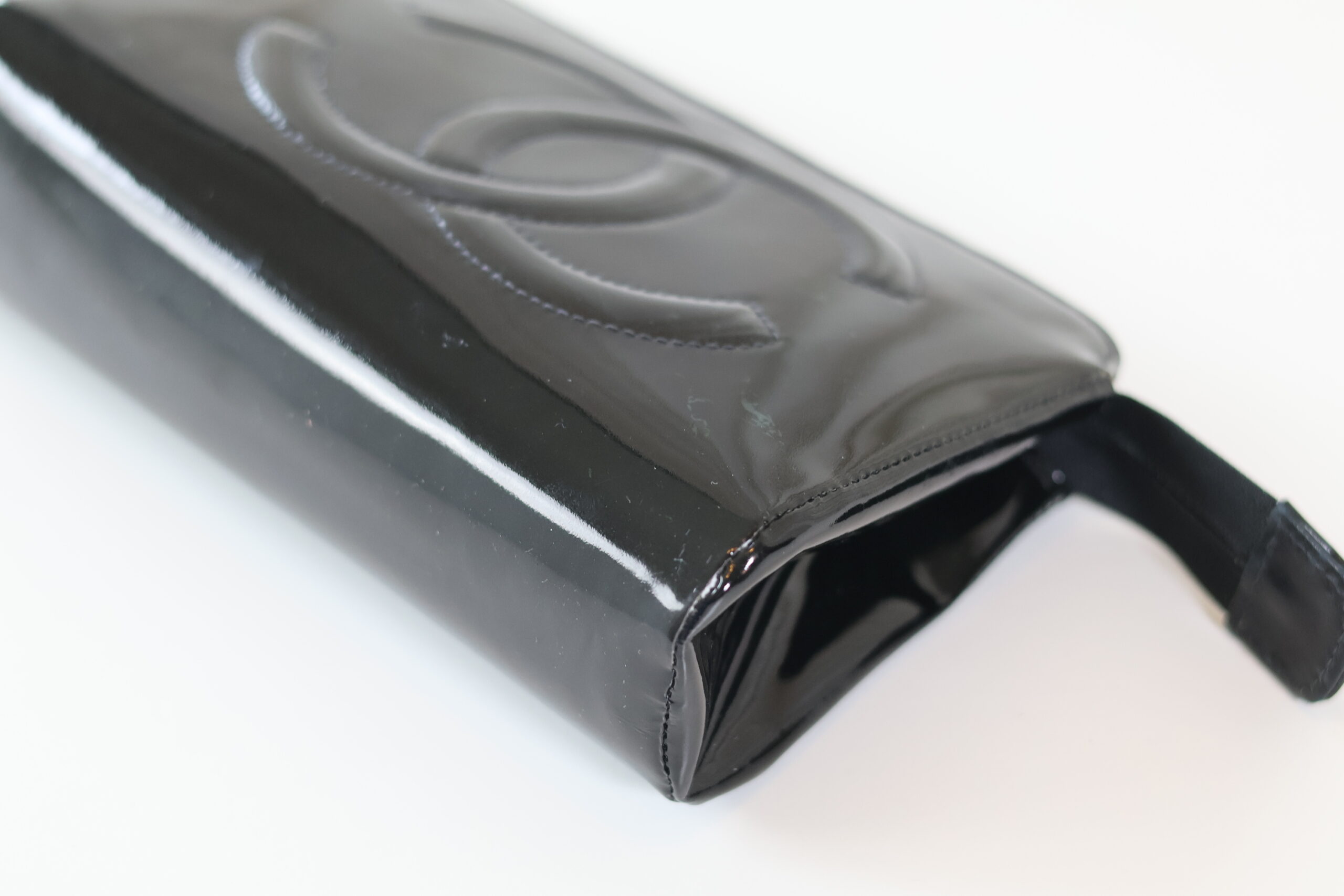 Chanel black patent pouch - Image 8