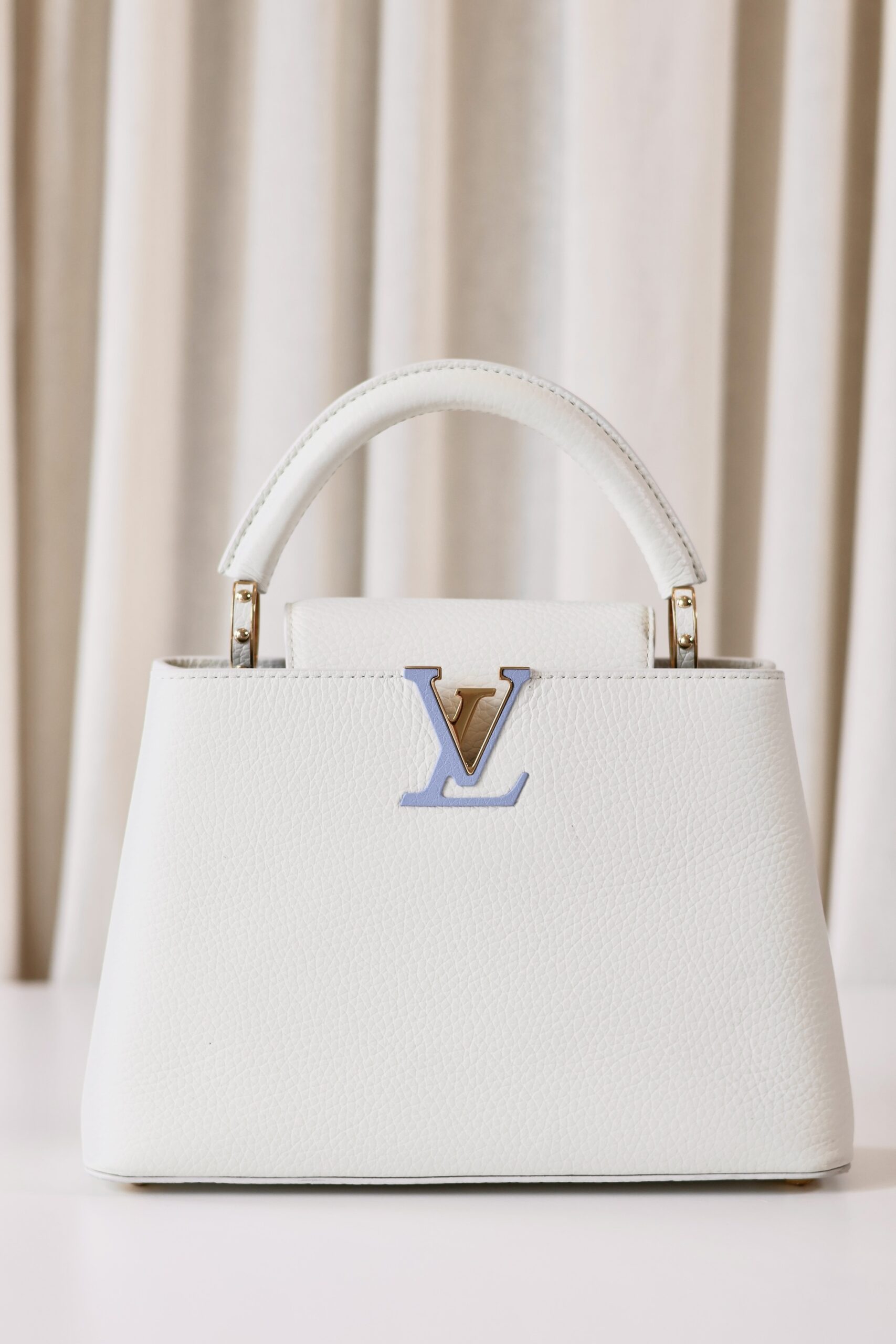 Louis Vuitton Capucines white