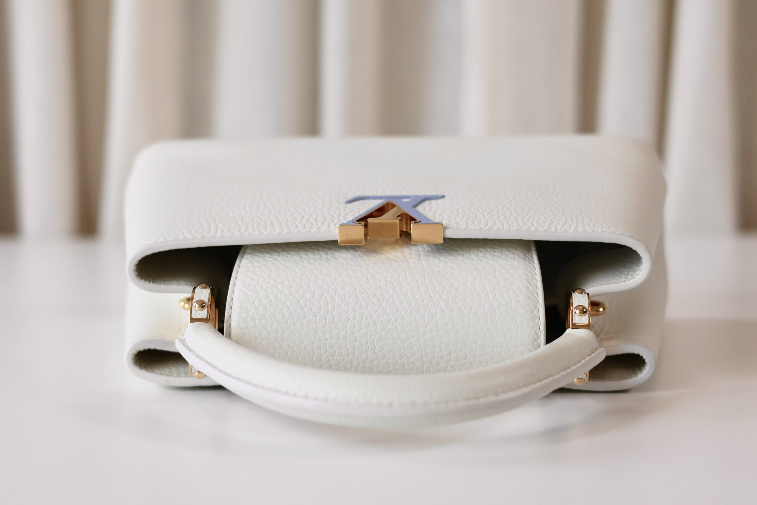 Louis Vuitton Capucines white - Image 6