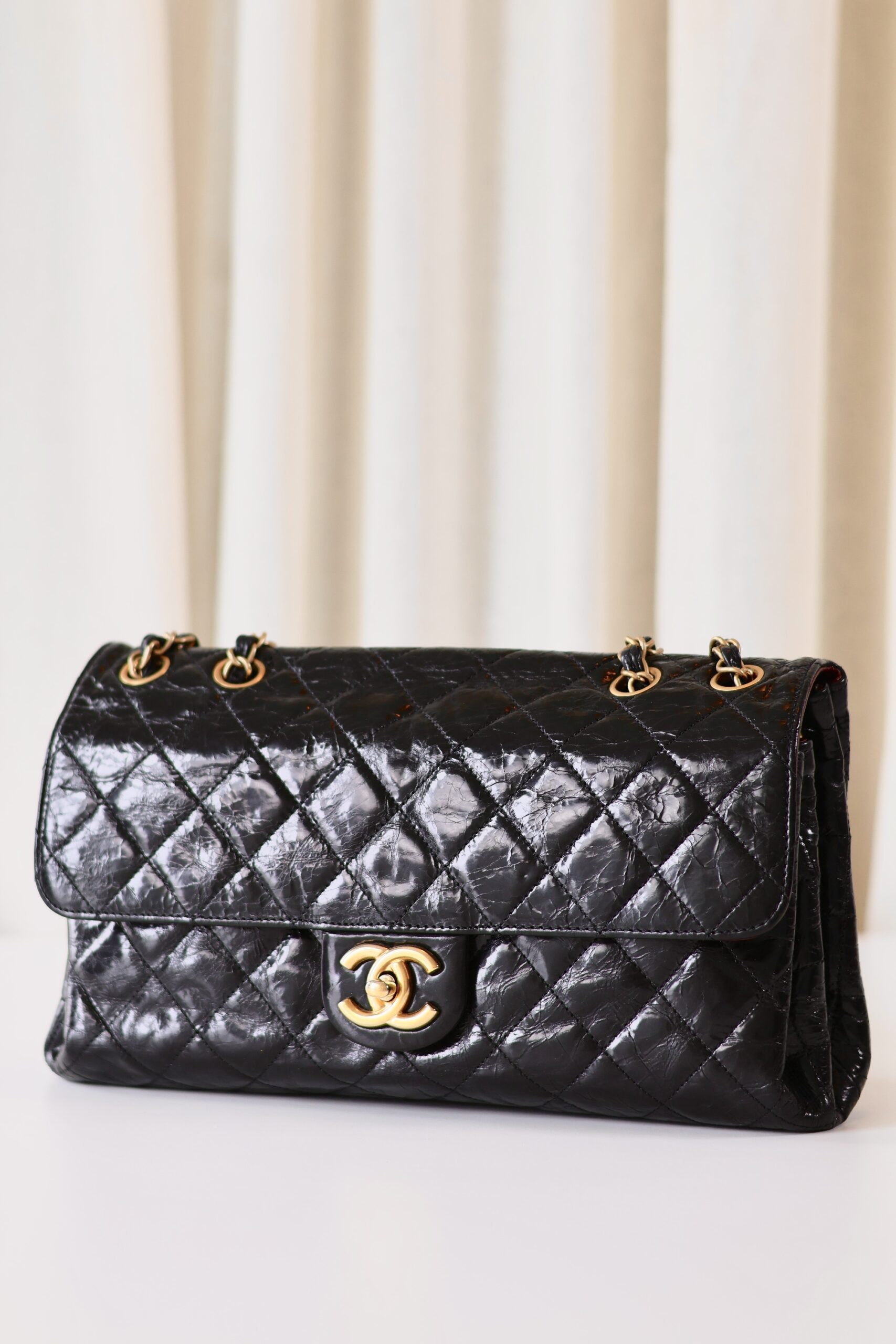 Chanel black single flap bag - Image 2