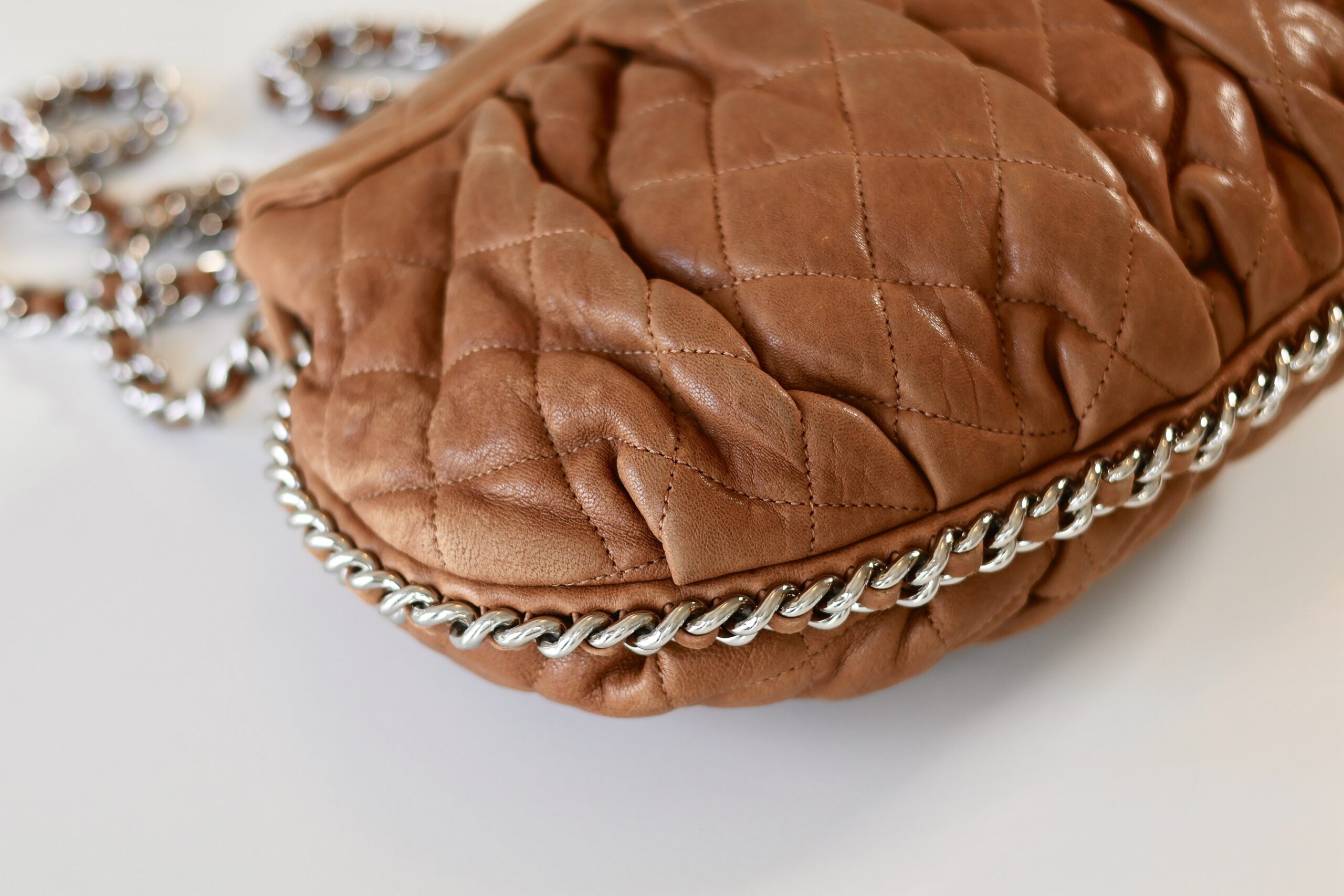 Chanel Chain Around flap bag - Image 10