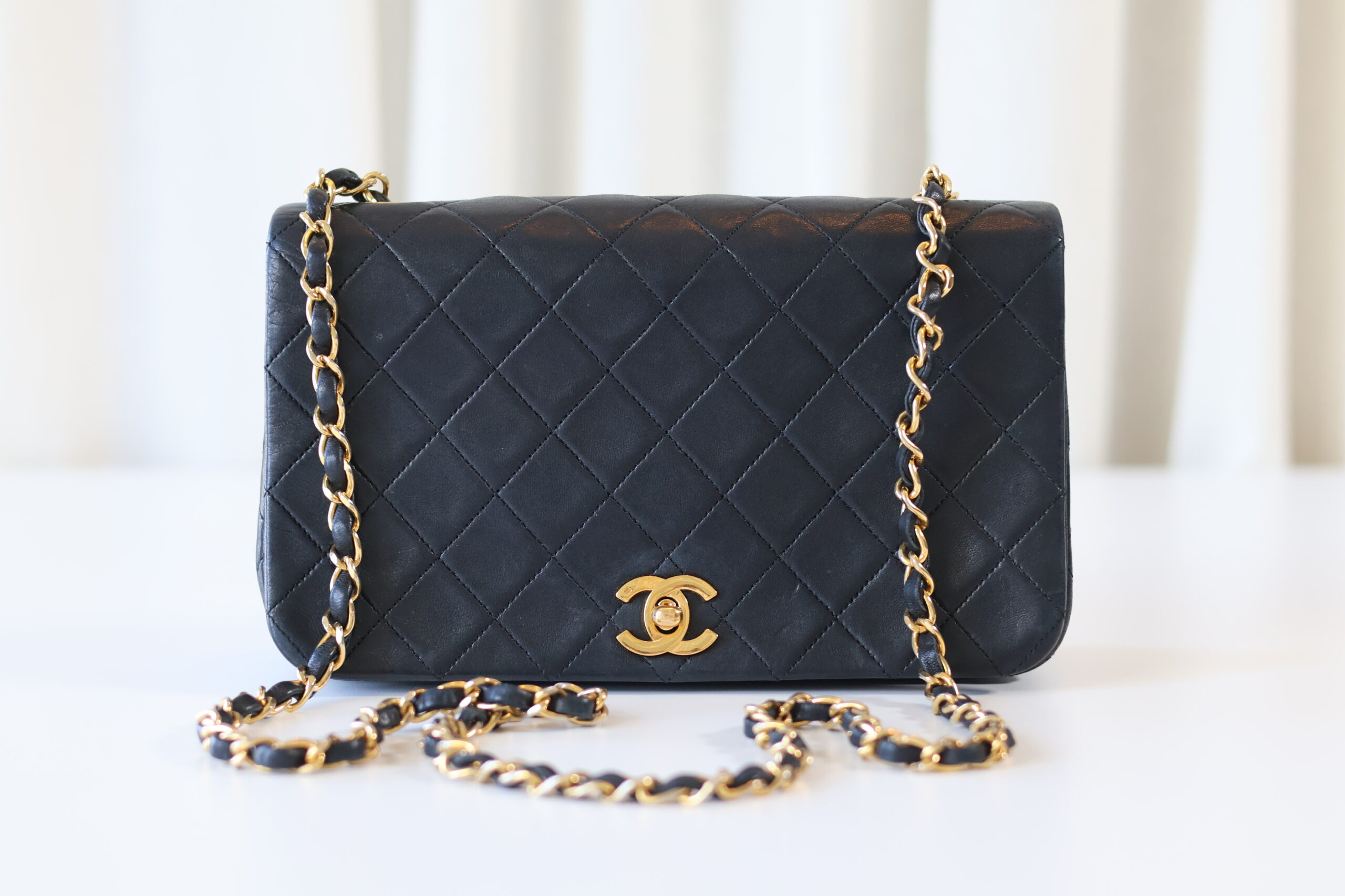 Chanel vintage full flap bag - Image 3