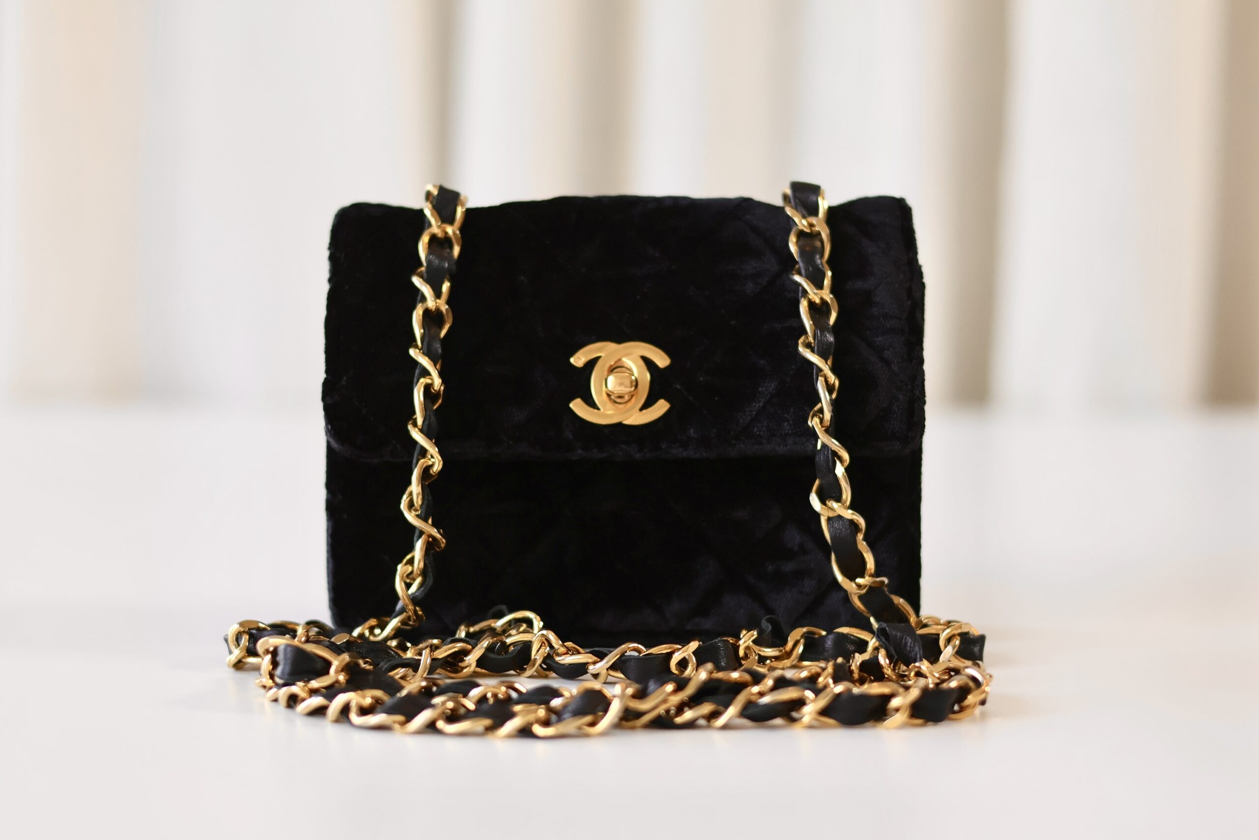 Chanel vintage velvet micro bag - Image 3
