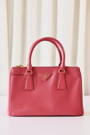Prada Galleria small pink