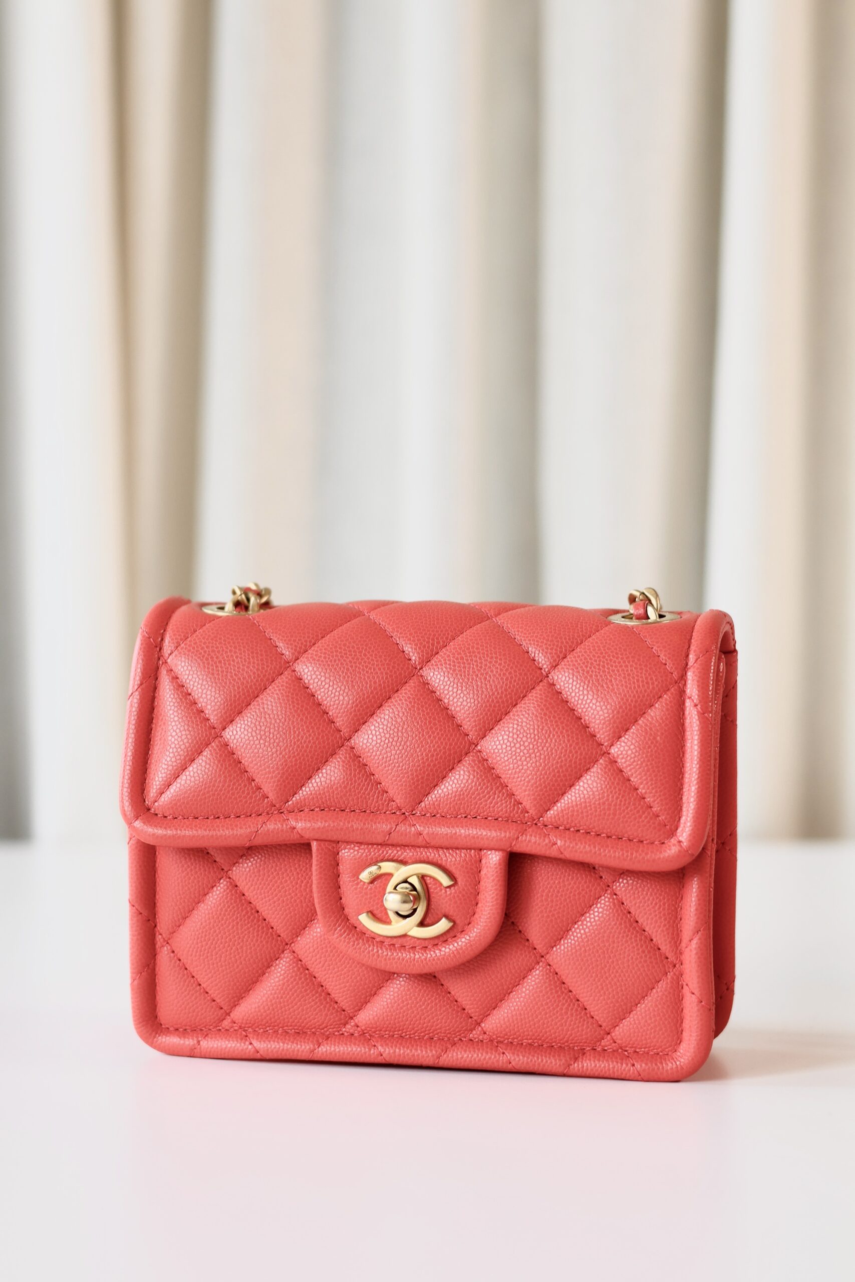 Chanel caviar mini square coral - Image 2