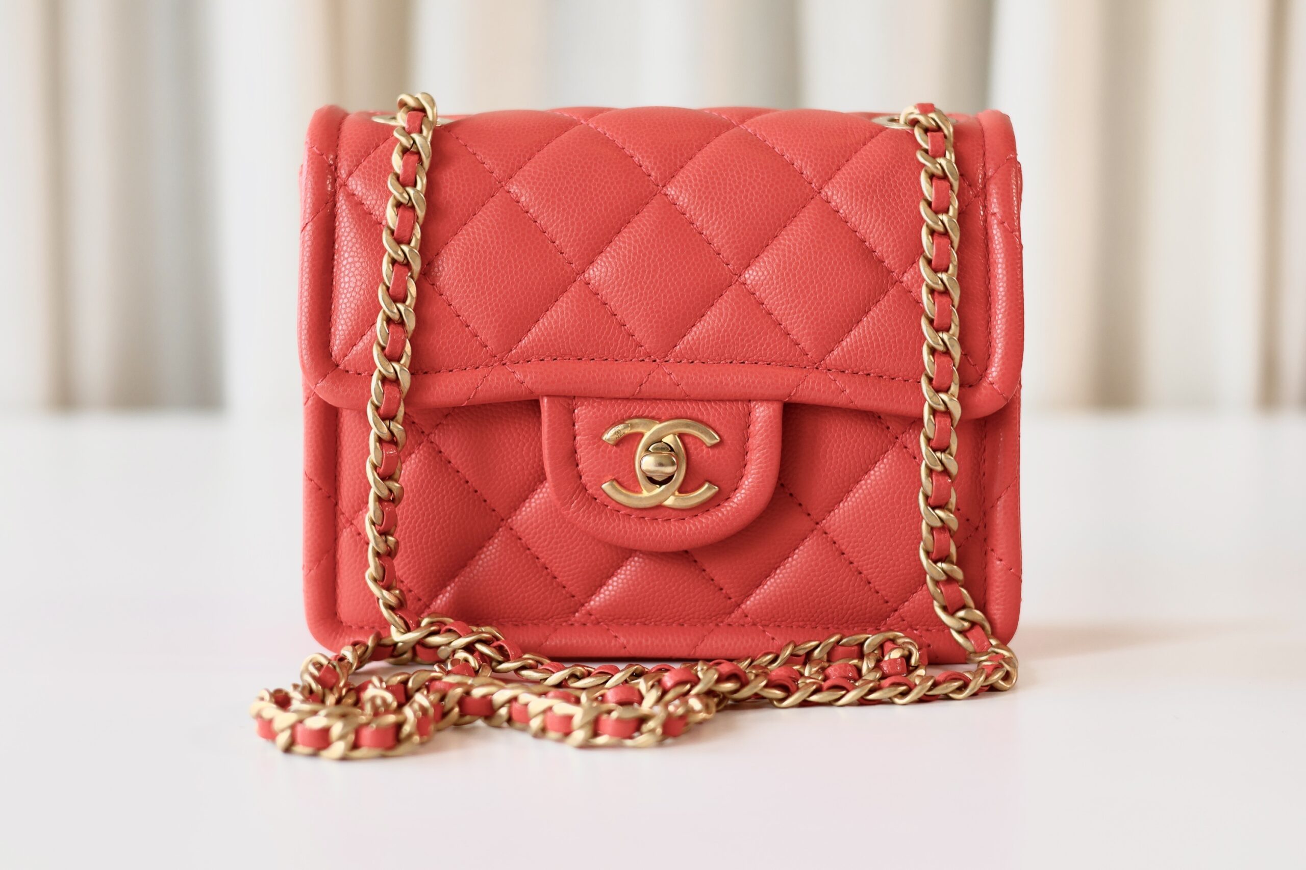 Chanel caviar mini square coral - Image 4
