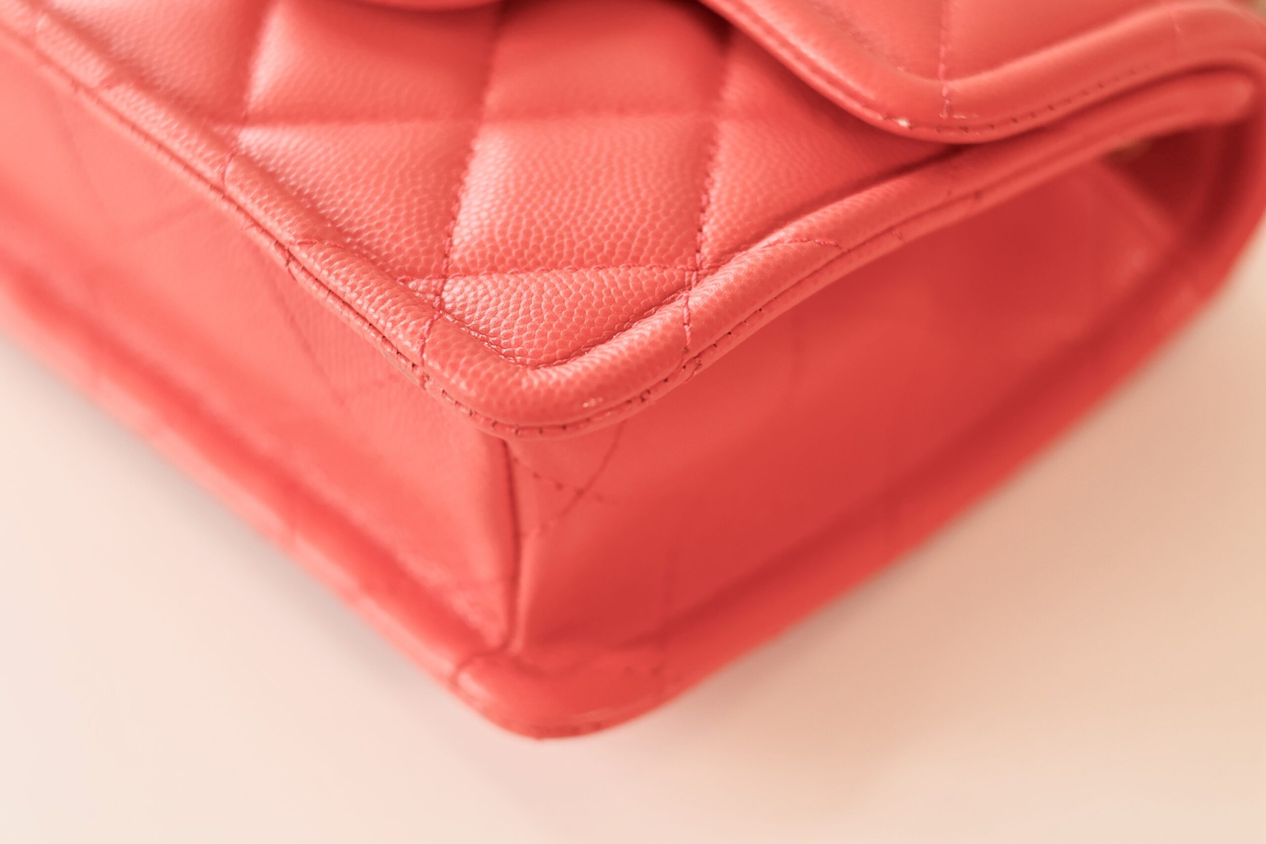 Chanel caviar mini square coral - Image 8