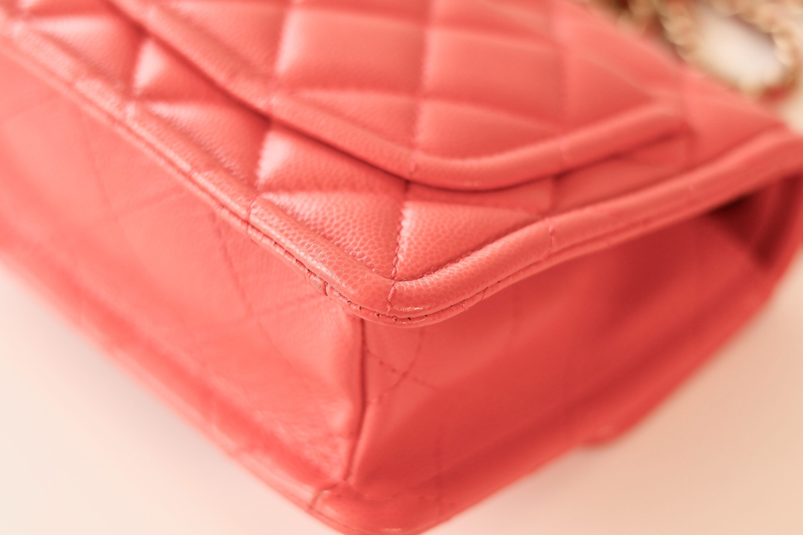 Chanel caviar mini square coral - Image 10