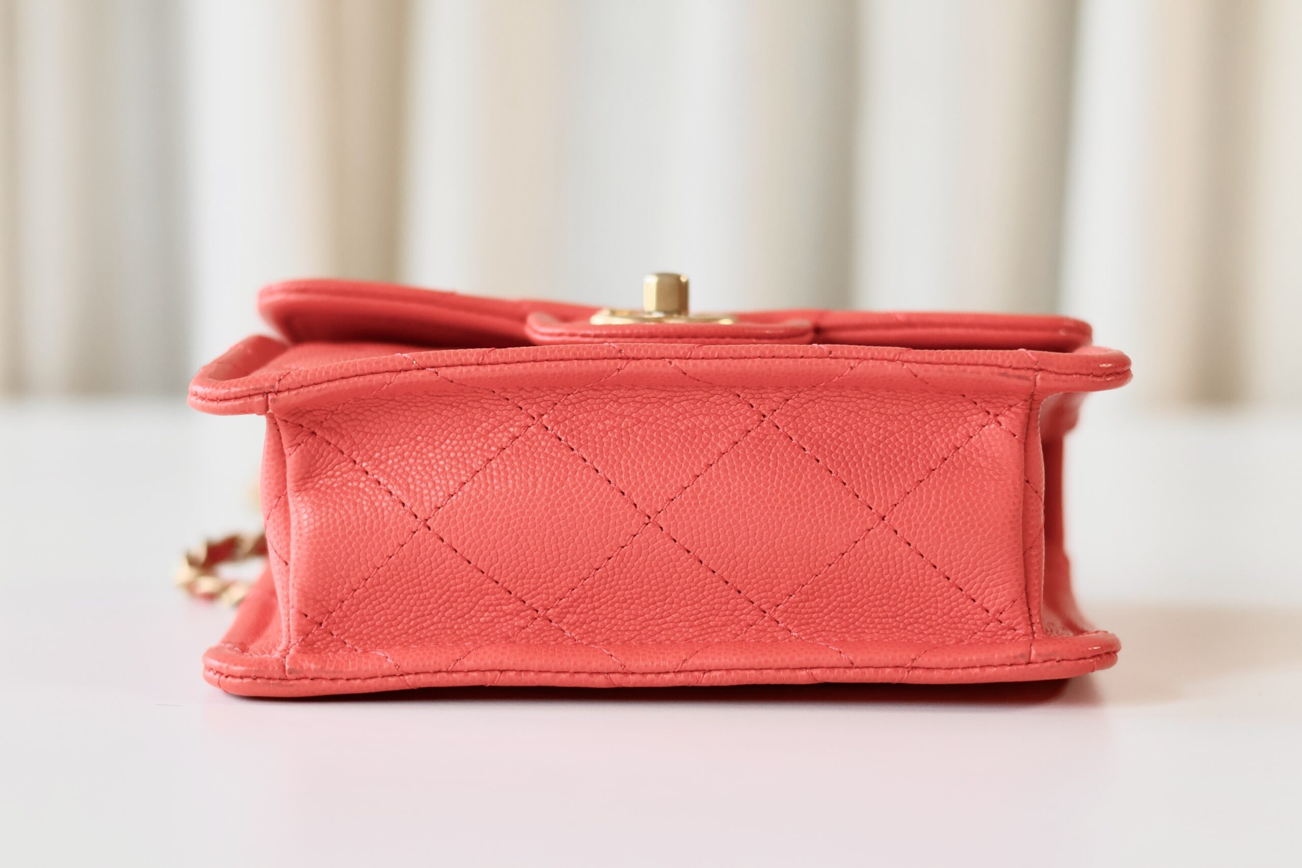 Chanel caviar mini square coral - Image 11
