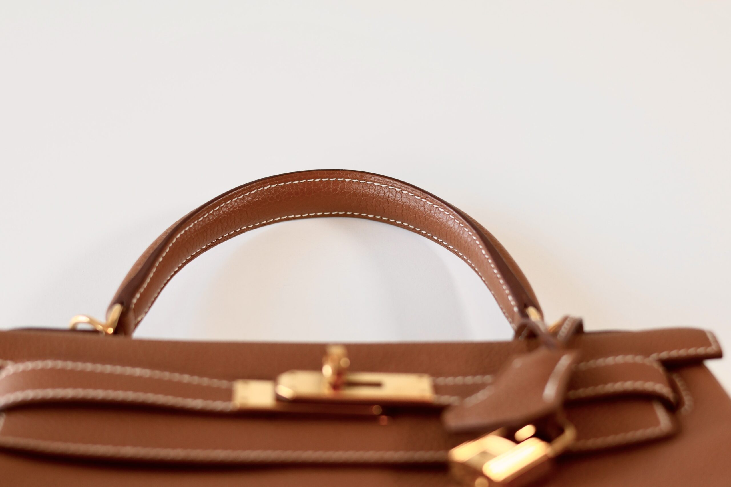 Hermes Kelly 28 gold - Image 9