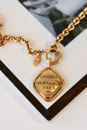 Chanel vintage Rue Cambon necklace