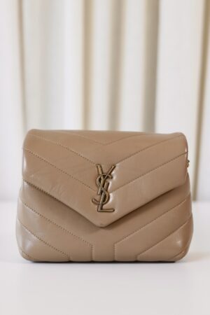 Saint Laurent Loulou Toy beige