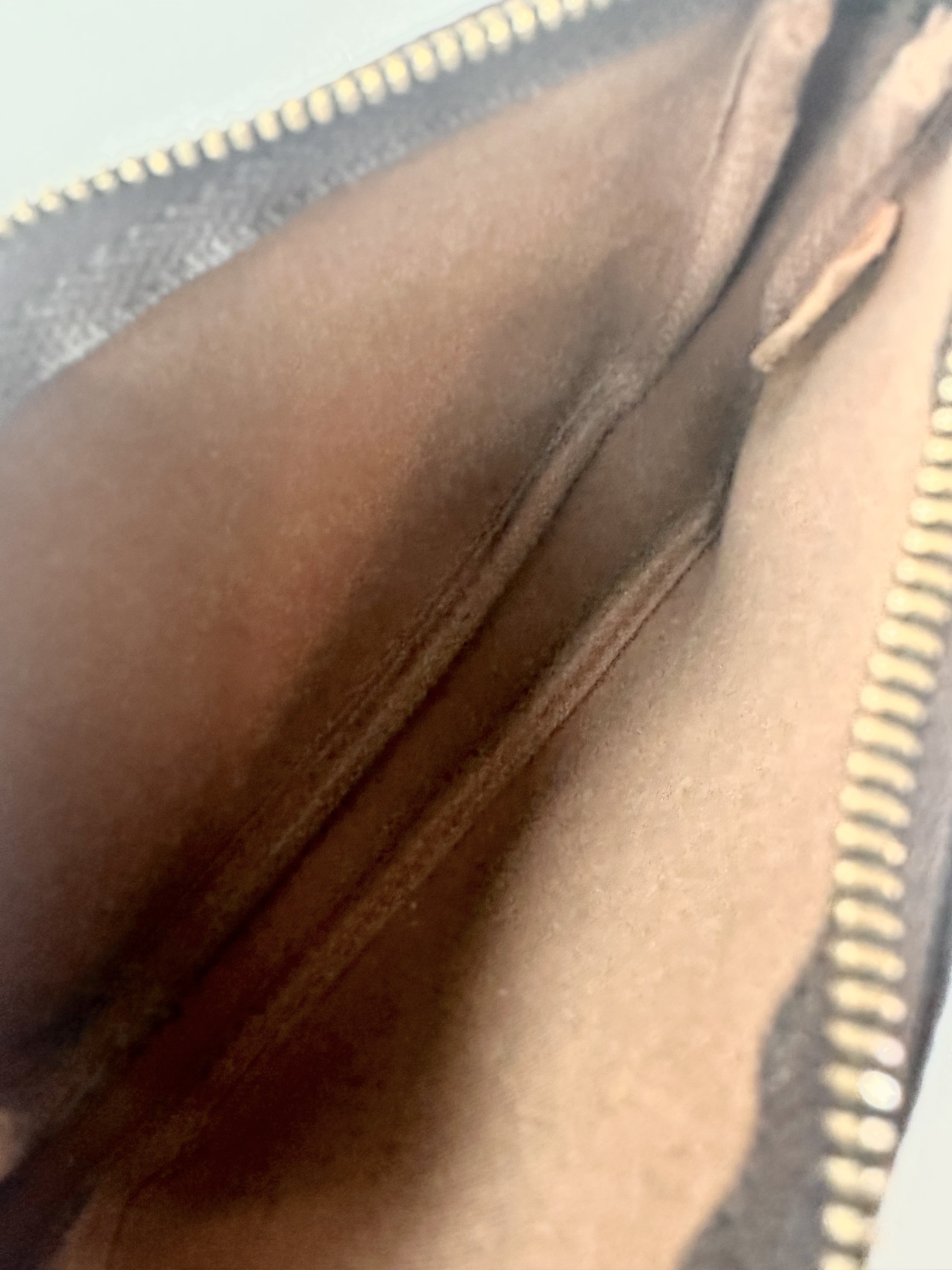 Louis Vuitton mini Pochette Accessoires - Image 10