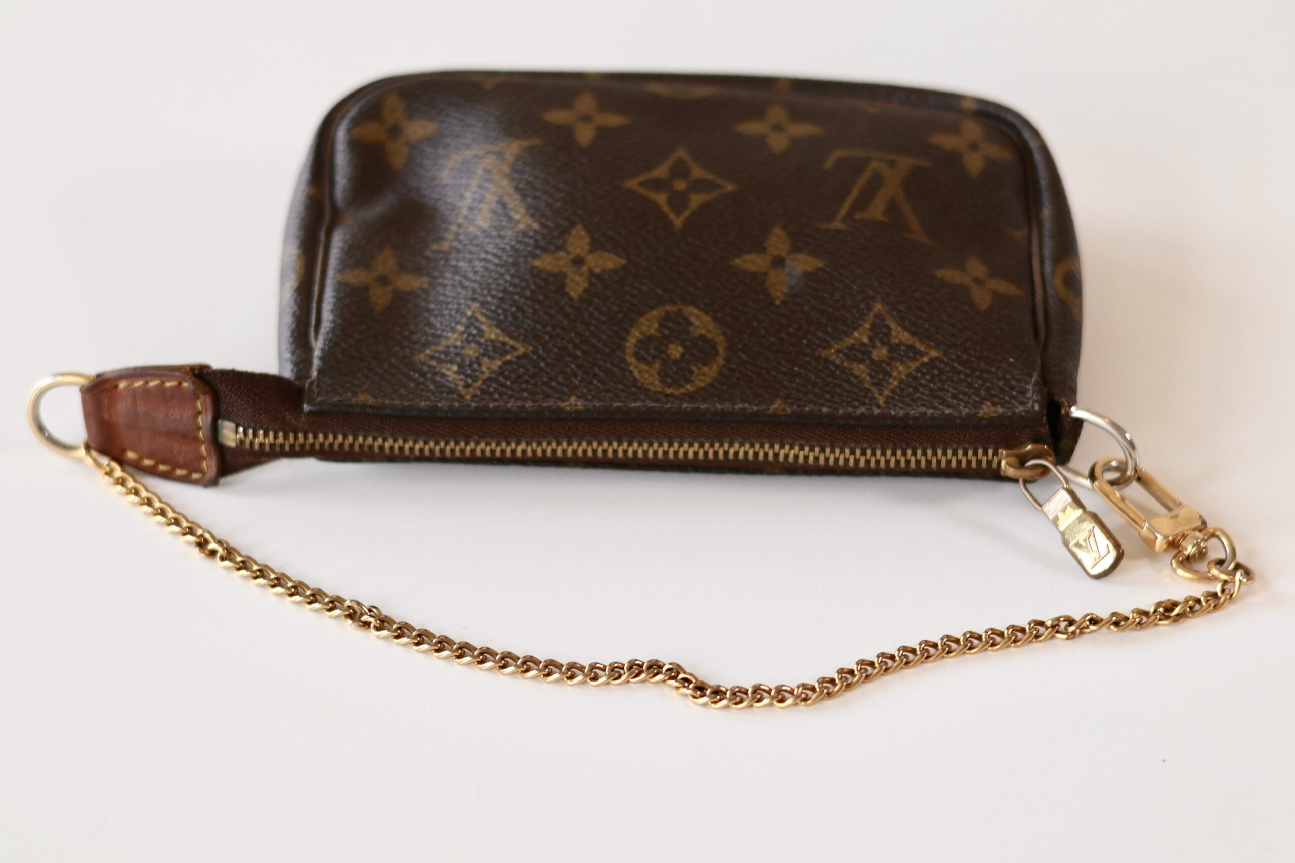 Louis Vuitton mini Pochette Accessoires - Image 3