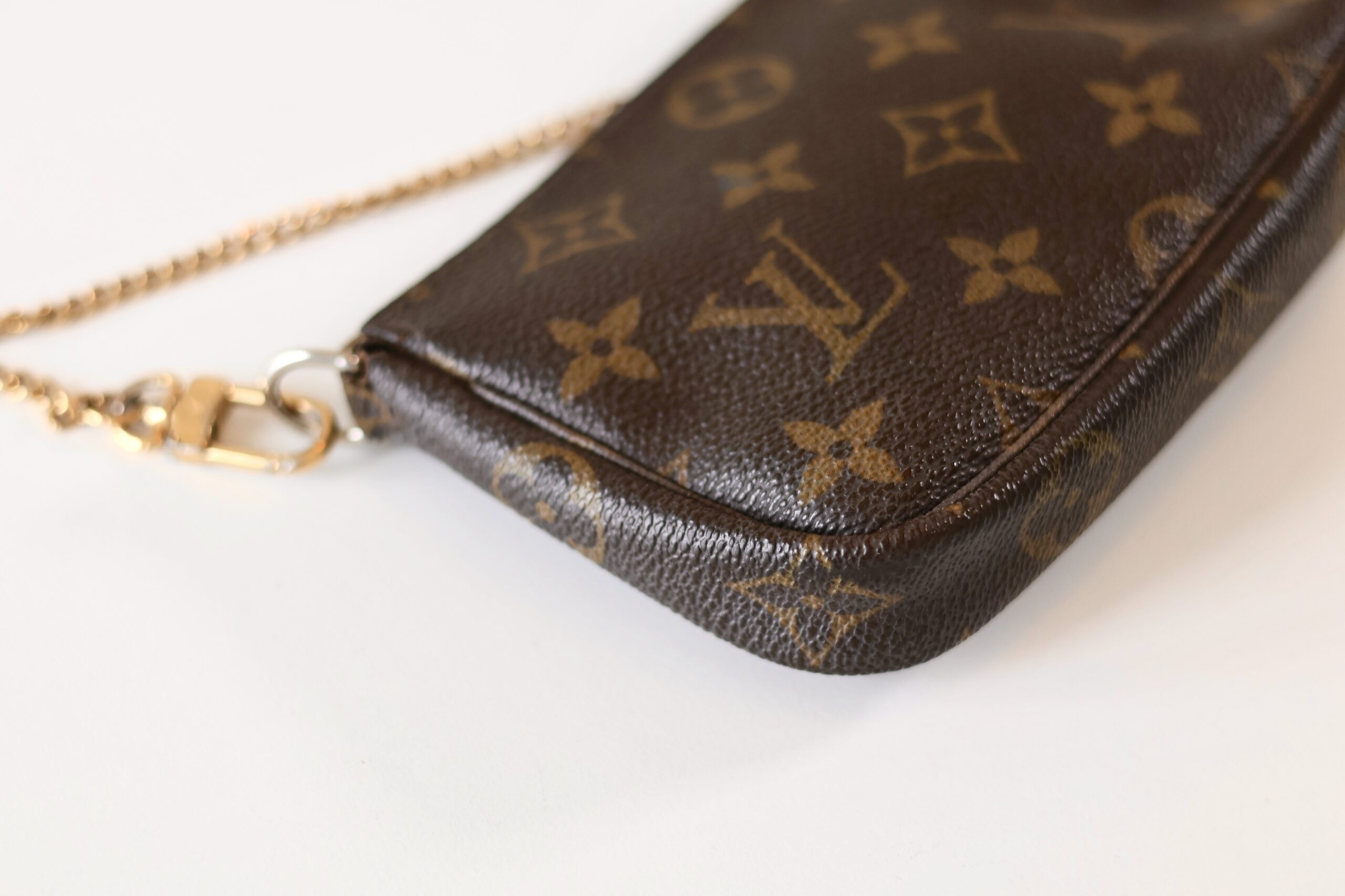 Louis Vuitton mini Pochette Accessoires - Image 5