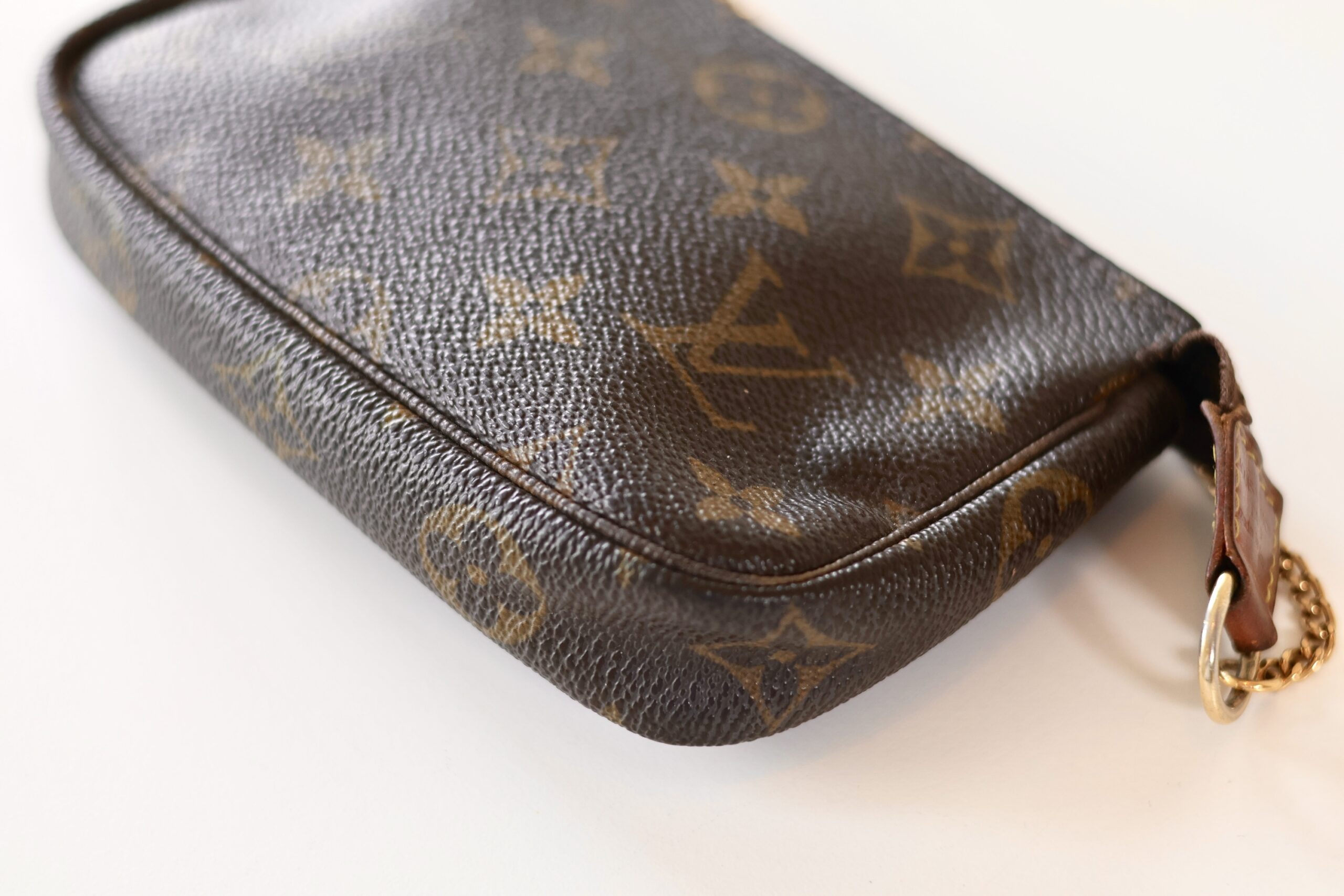 Louis Vuitton mini Pochette Accessoires - Image 7